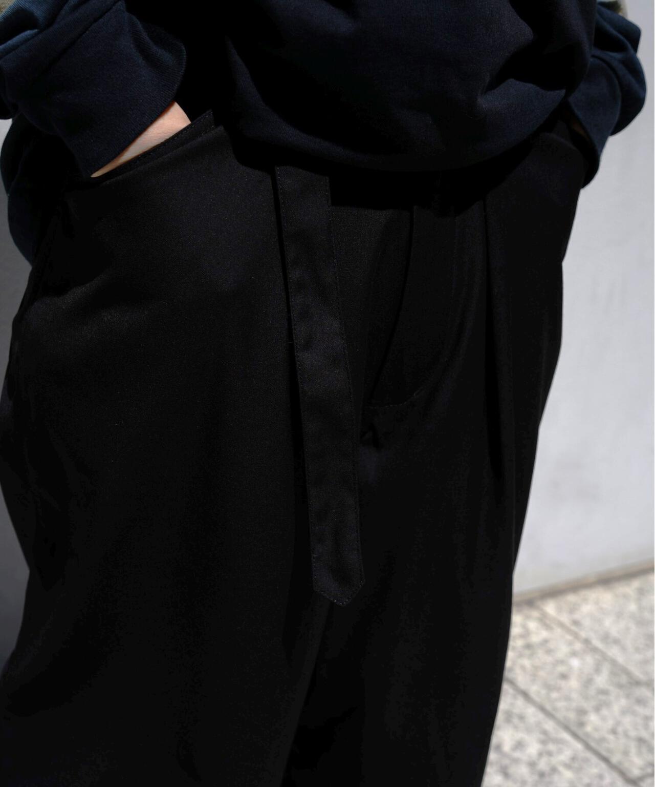 B omnivore/ビーオムニボー  TR BELT LOOSE PANTS