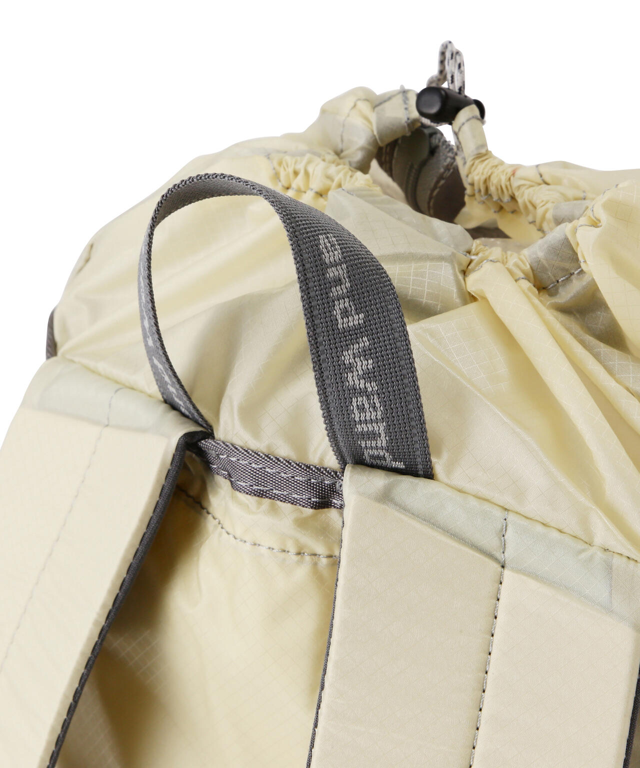 and wander/アンドワンダー  sil daypack
