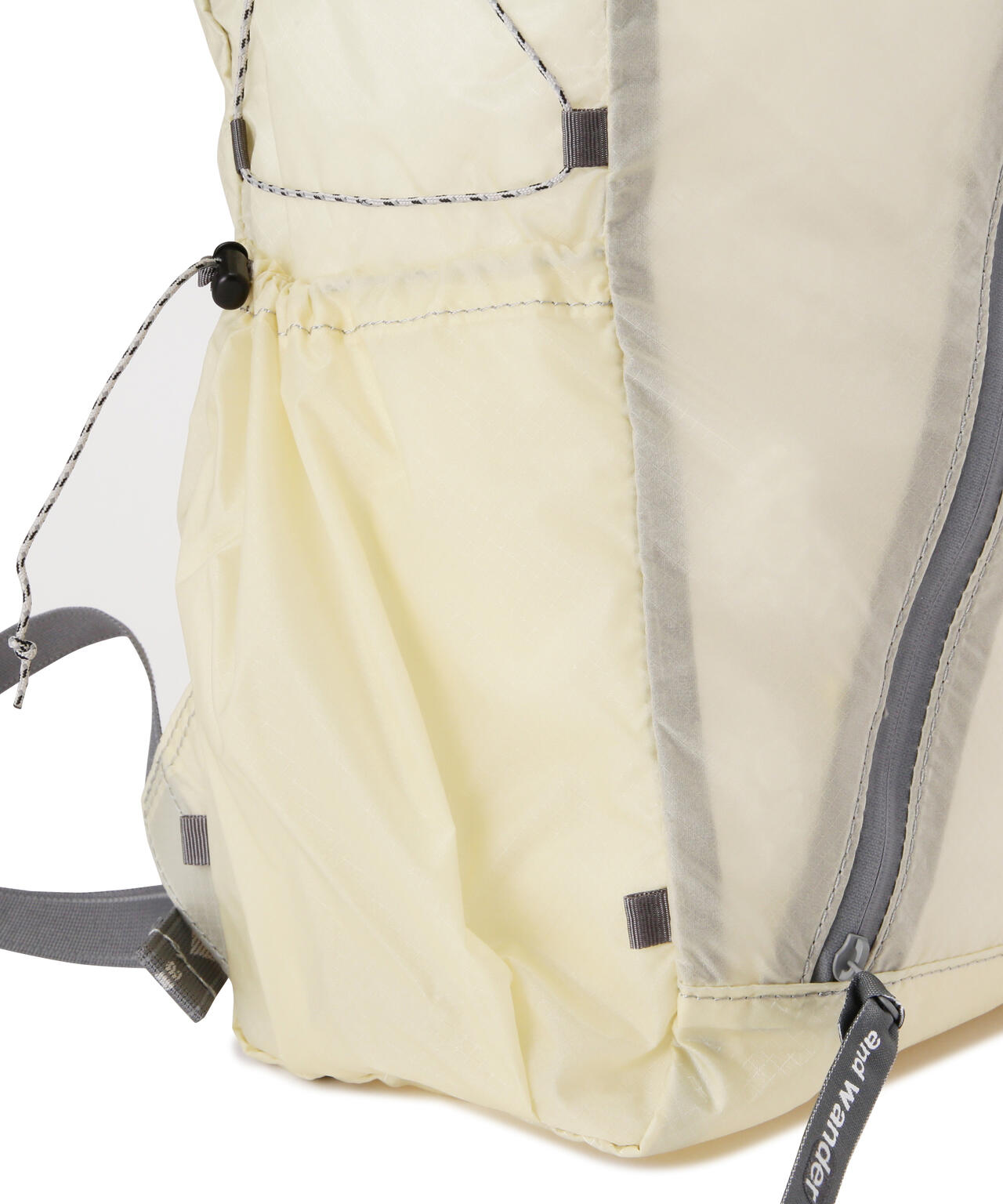 and wander/アンドワンダー  sil daypack