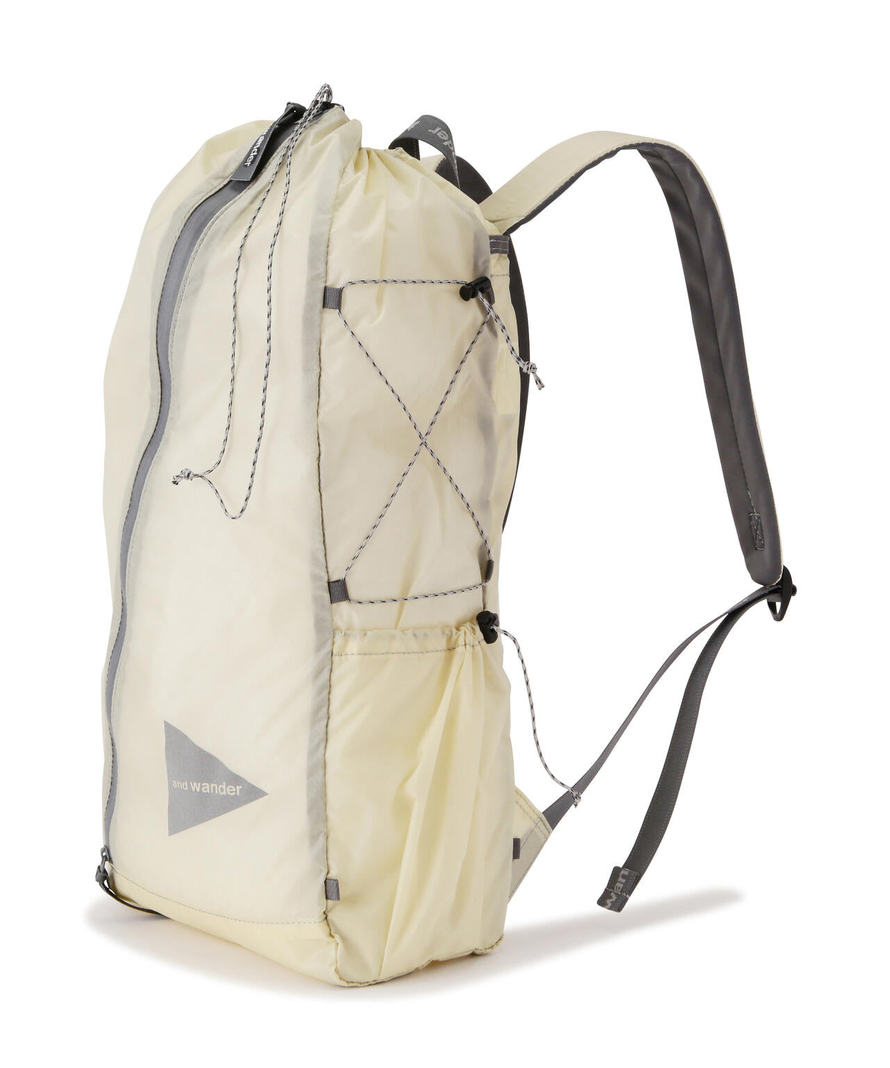 and wander/アンドワンダー  sil daypack