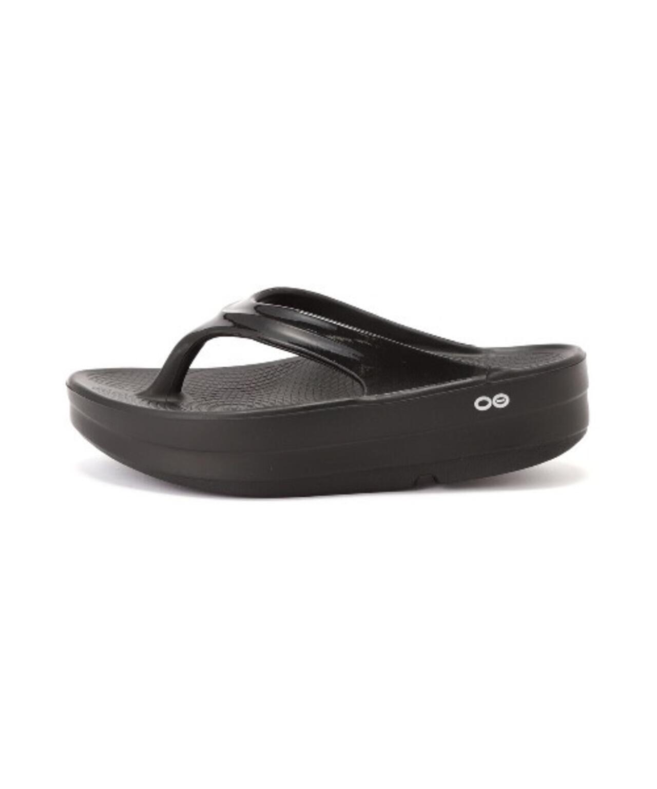 OOFOS/ウーフォス　OOmega ウーメガ　リカバリーサンダル　厚底