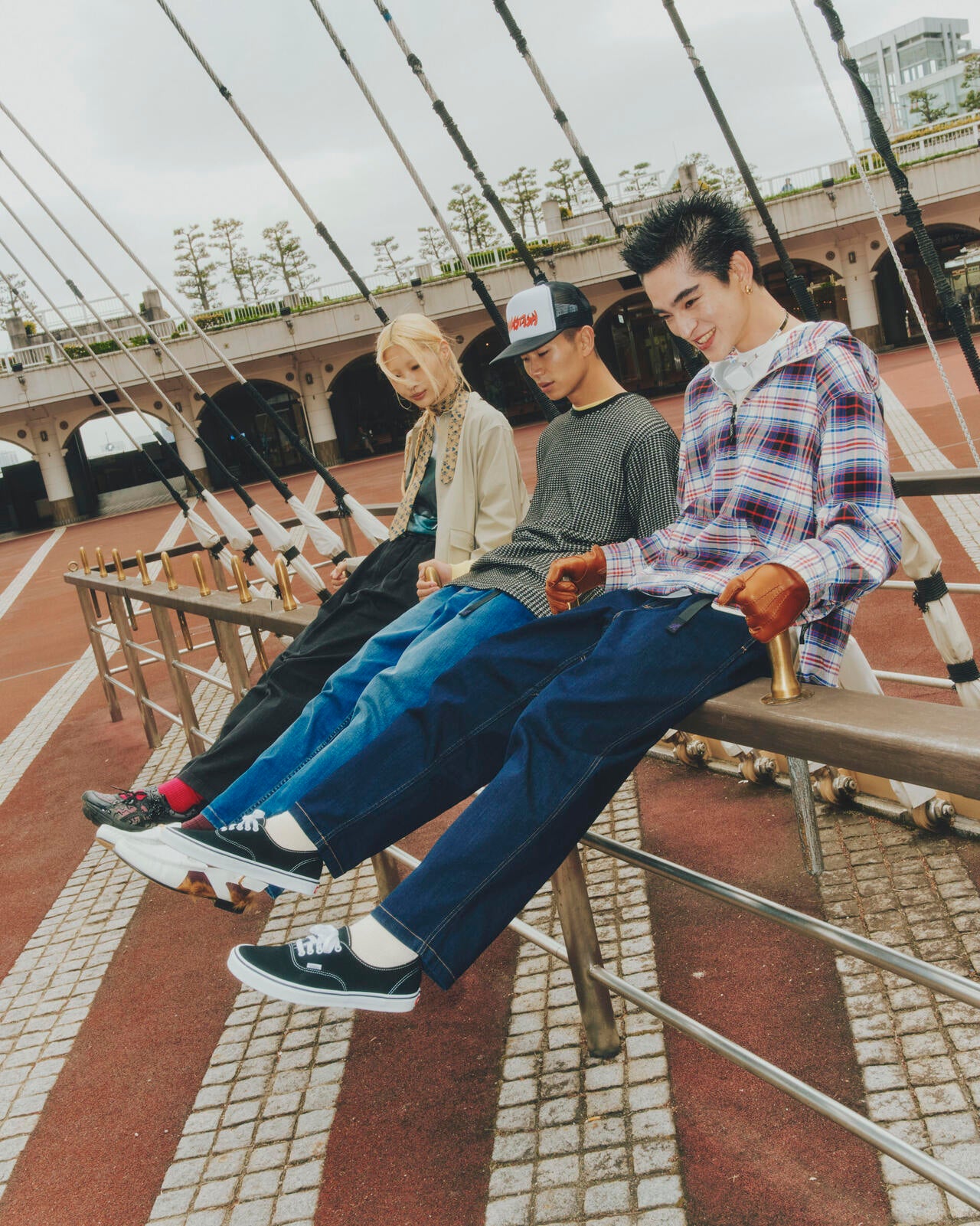GRAMICCI×BEAVER/グラミチ×ビーバー　別注TUCK TAPERD DENIM PANT
