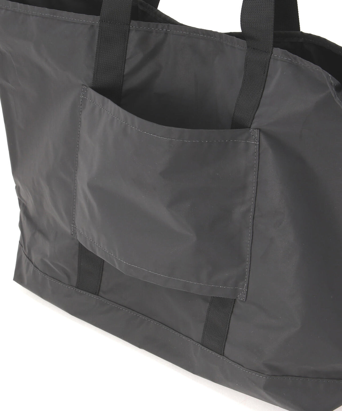 PACKING/パッキング　BLACK REFLECTIVE TOTE