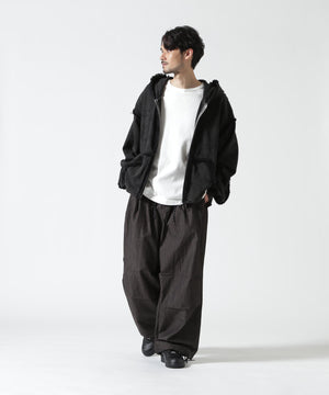 Height 178  Chest 92  Waist 76  hips 95  Shoes 27.0 着用サイズ：L