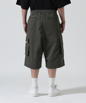 Height 178  Chest 92  Waist 76  hips 95  Shoes 27.0 着用サイズ：L