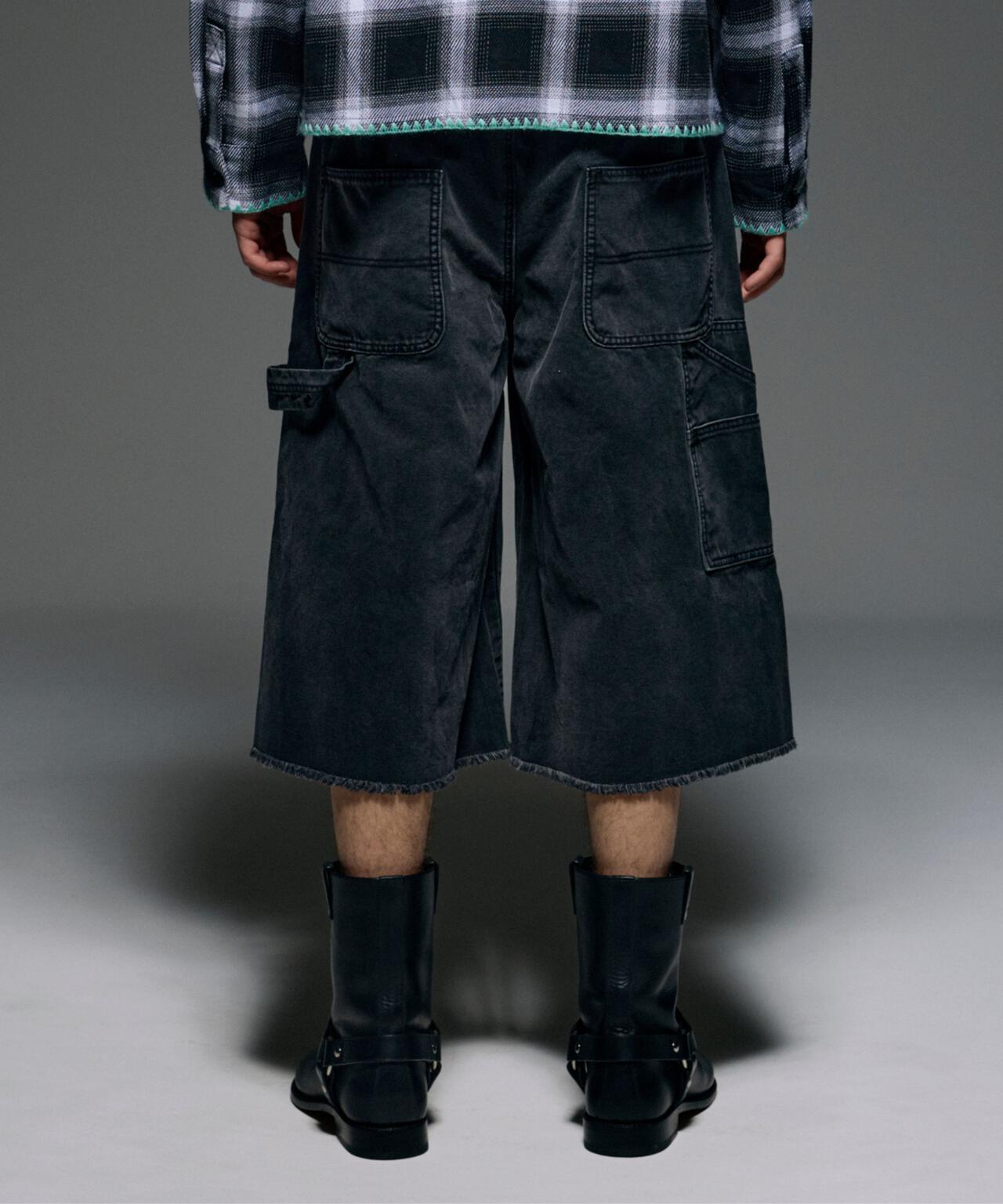Height 178  Chest 92  Waist 76  hips 95  Shoes 27.0 着用サイズ：L