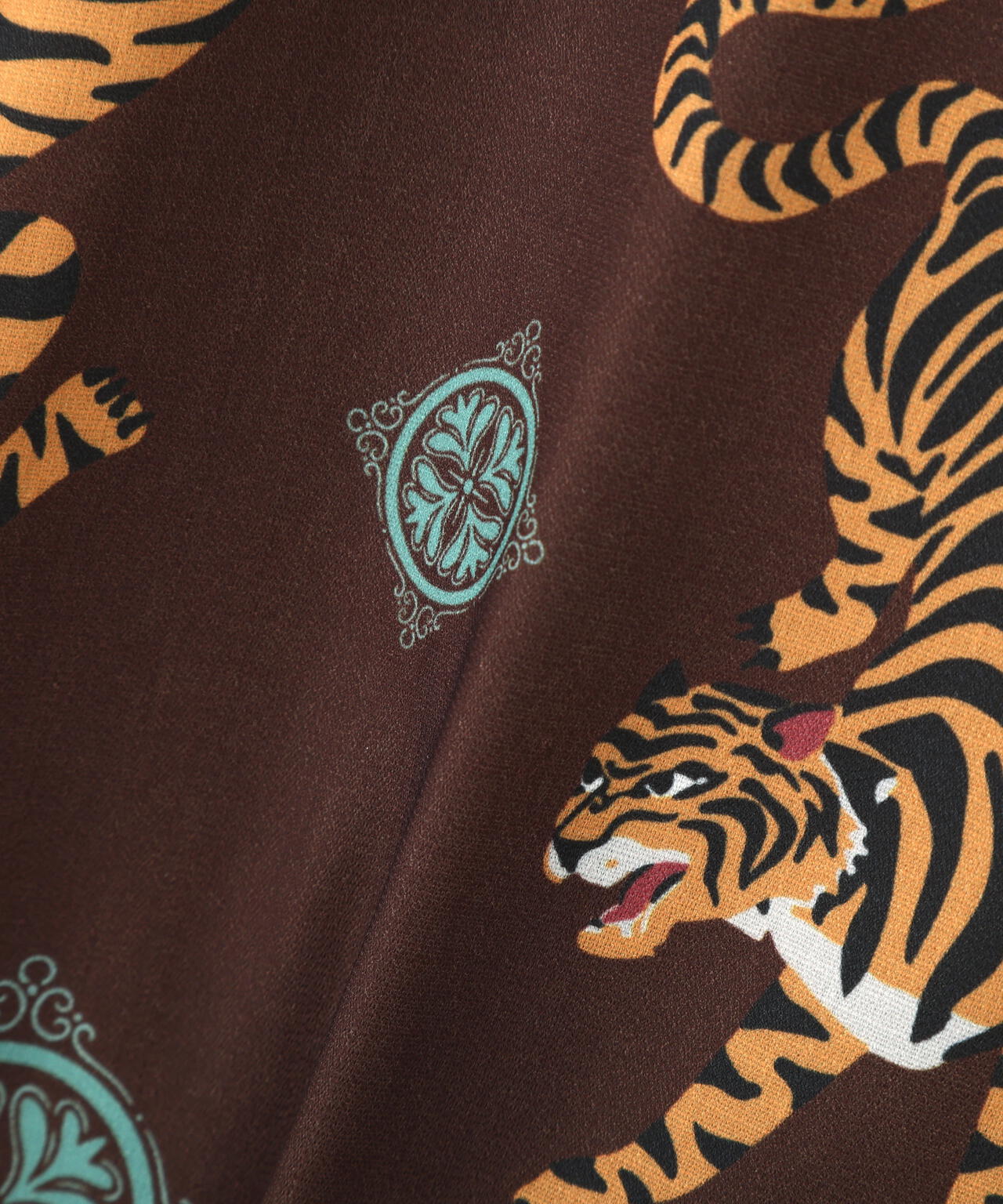 B omnivore/ビーオムニボー　TIGER S/S SHIRT