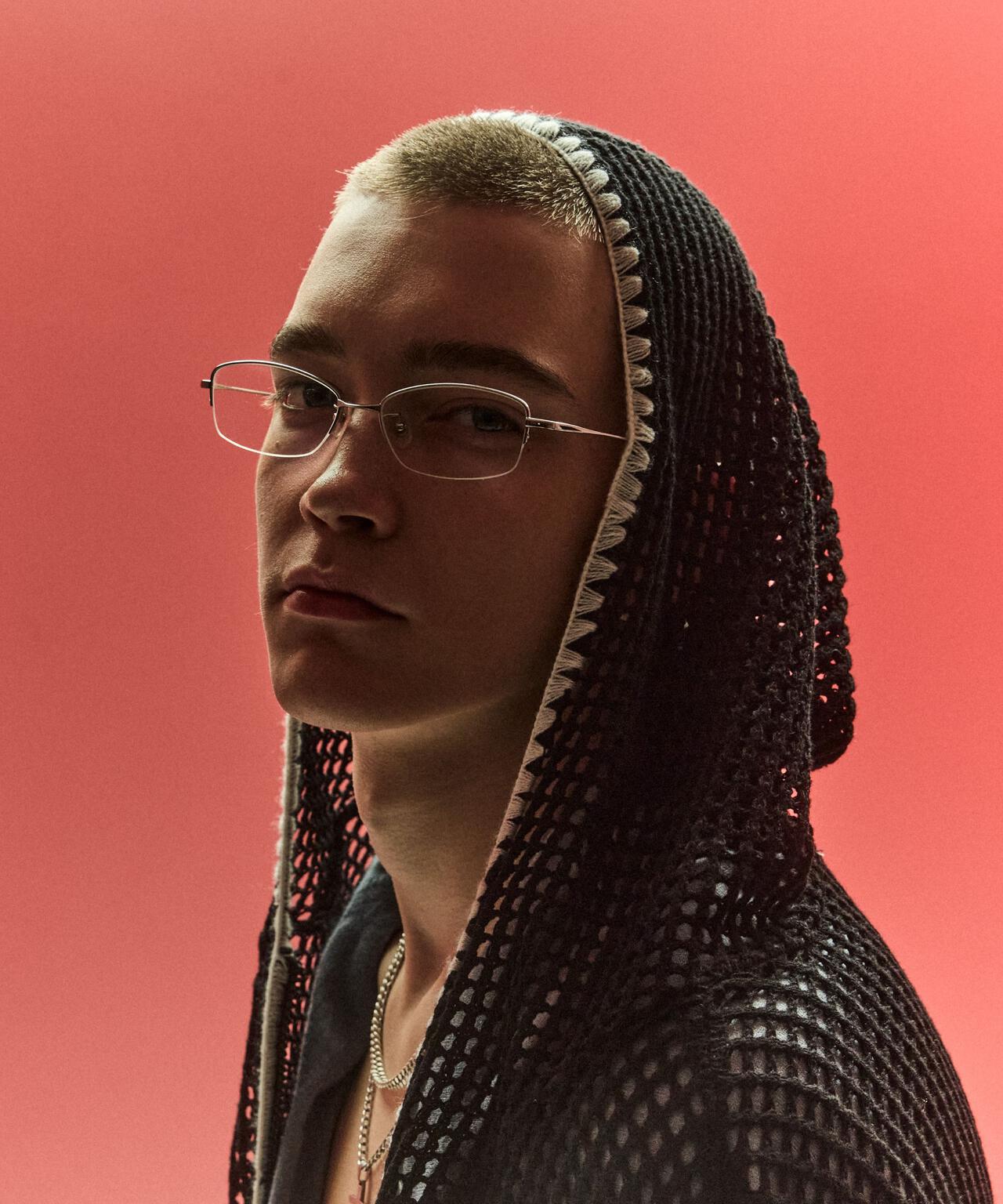 B omnivore/ビーオムニボー　HAND - STITCH MESH HOODIE