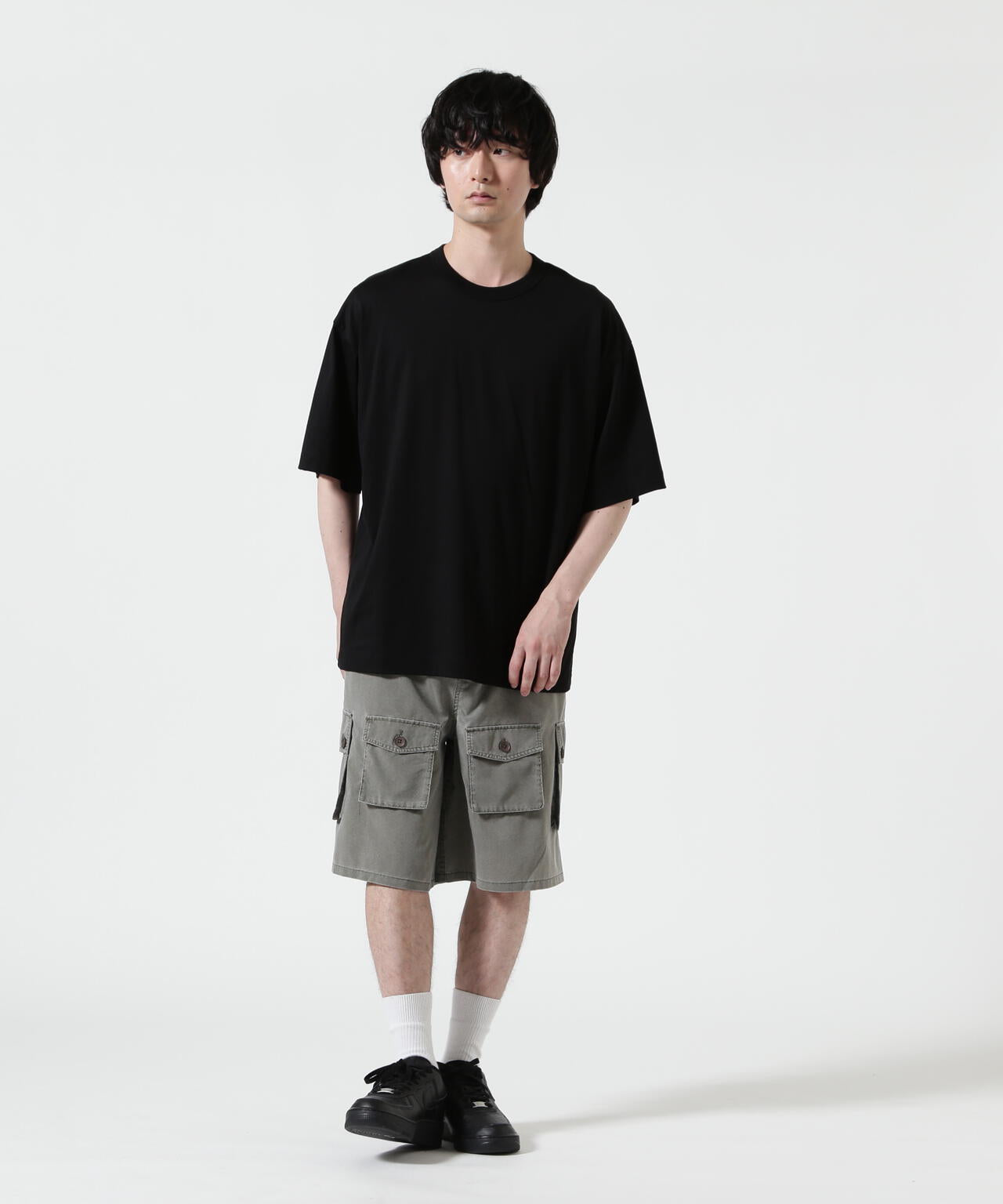 B omnivore/ビーオムニボー　PIGMENT WIND CLOTH W CARGO SHORTS