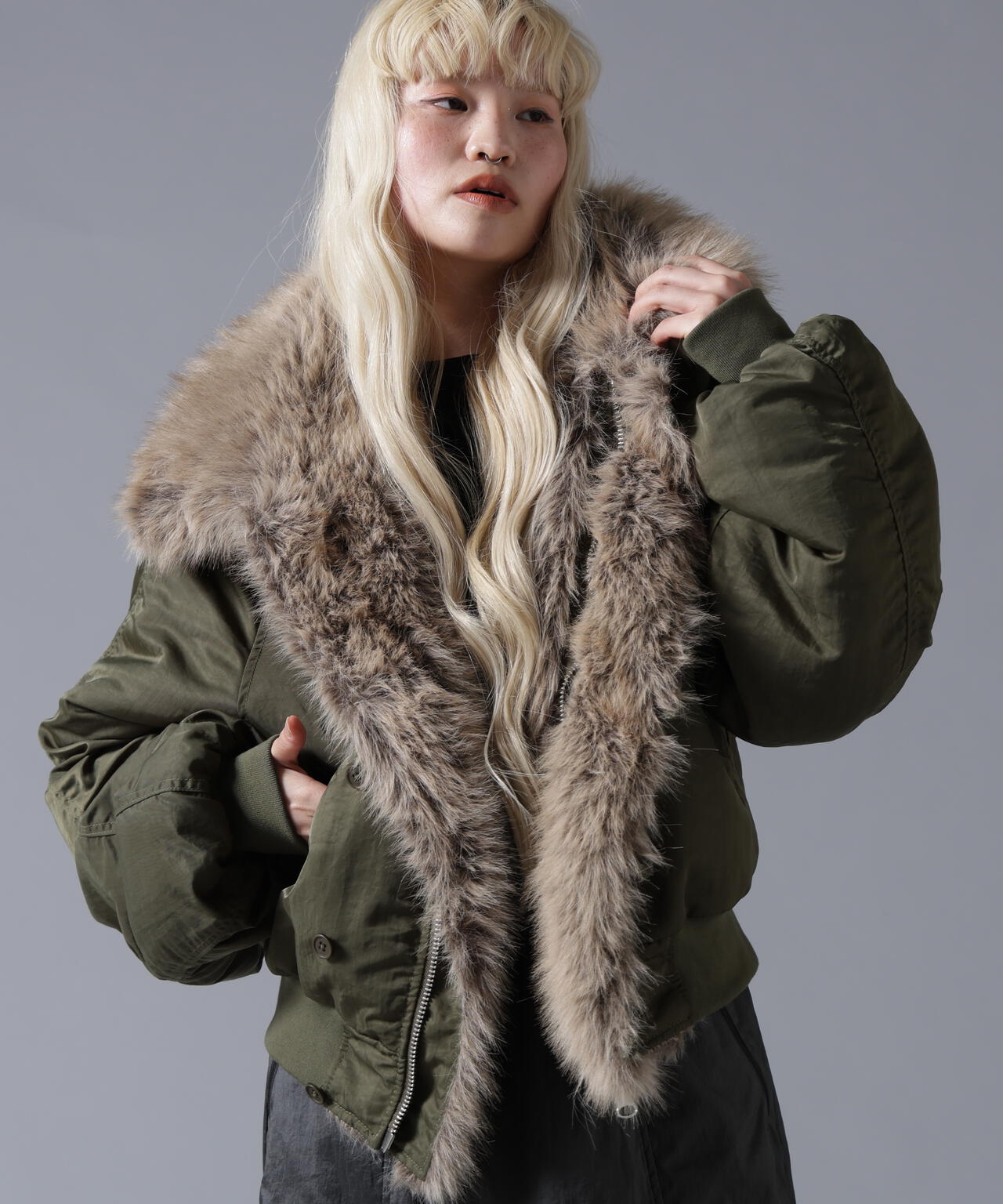 B omnivore/ビーオムニボー REVERSIBLE FUR NYLON BLOUSON