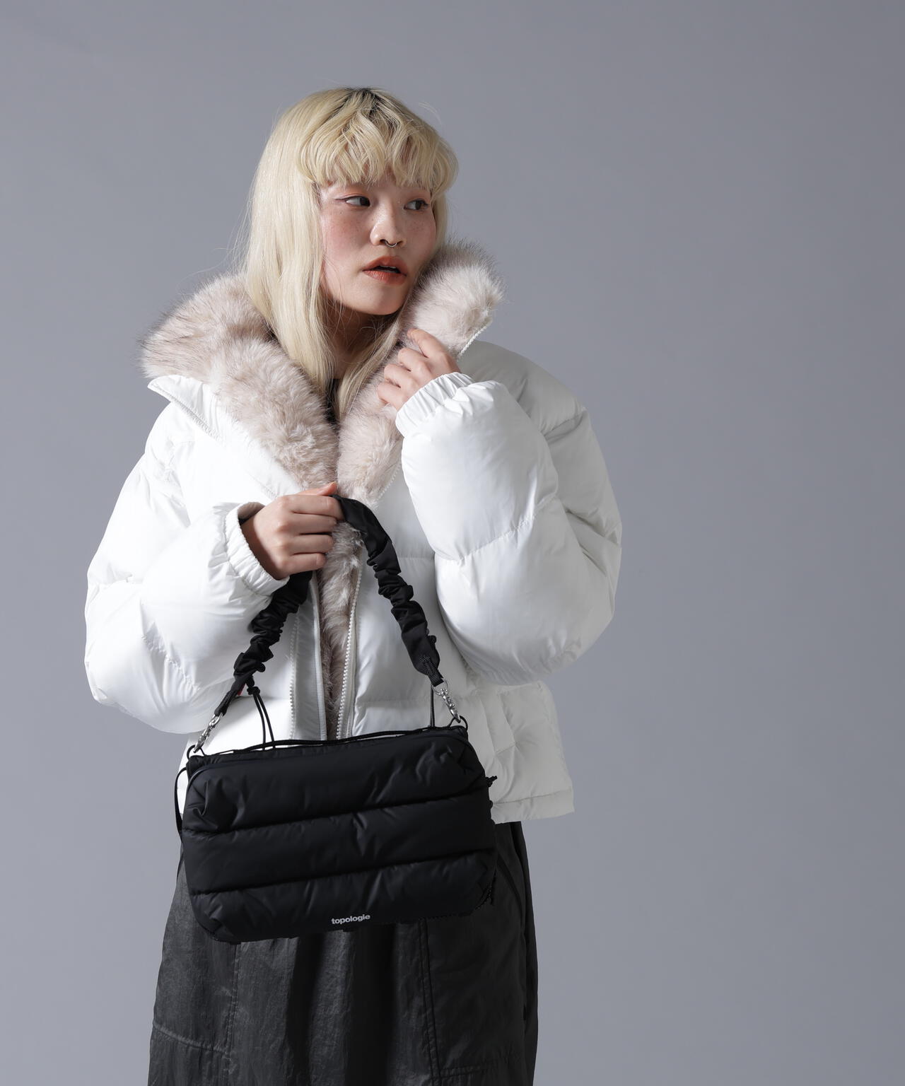 B omnivore/ビーオムニボー　NYLON FUR STAND BLOUSON