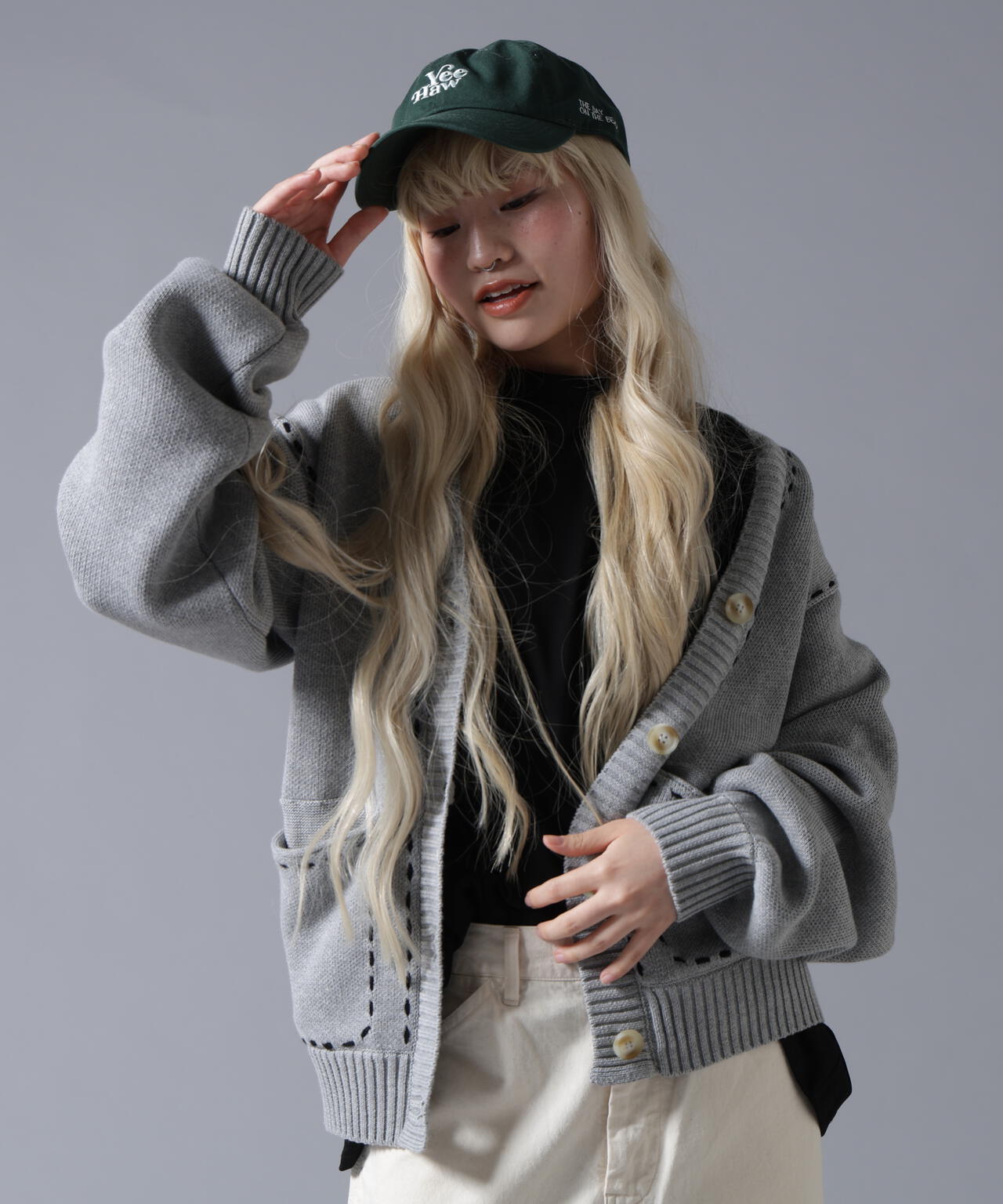 B omnivore/ビーオムニボー　STITCH KNIT CARDIGAN