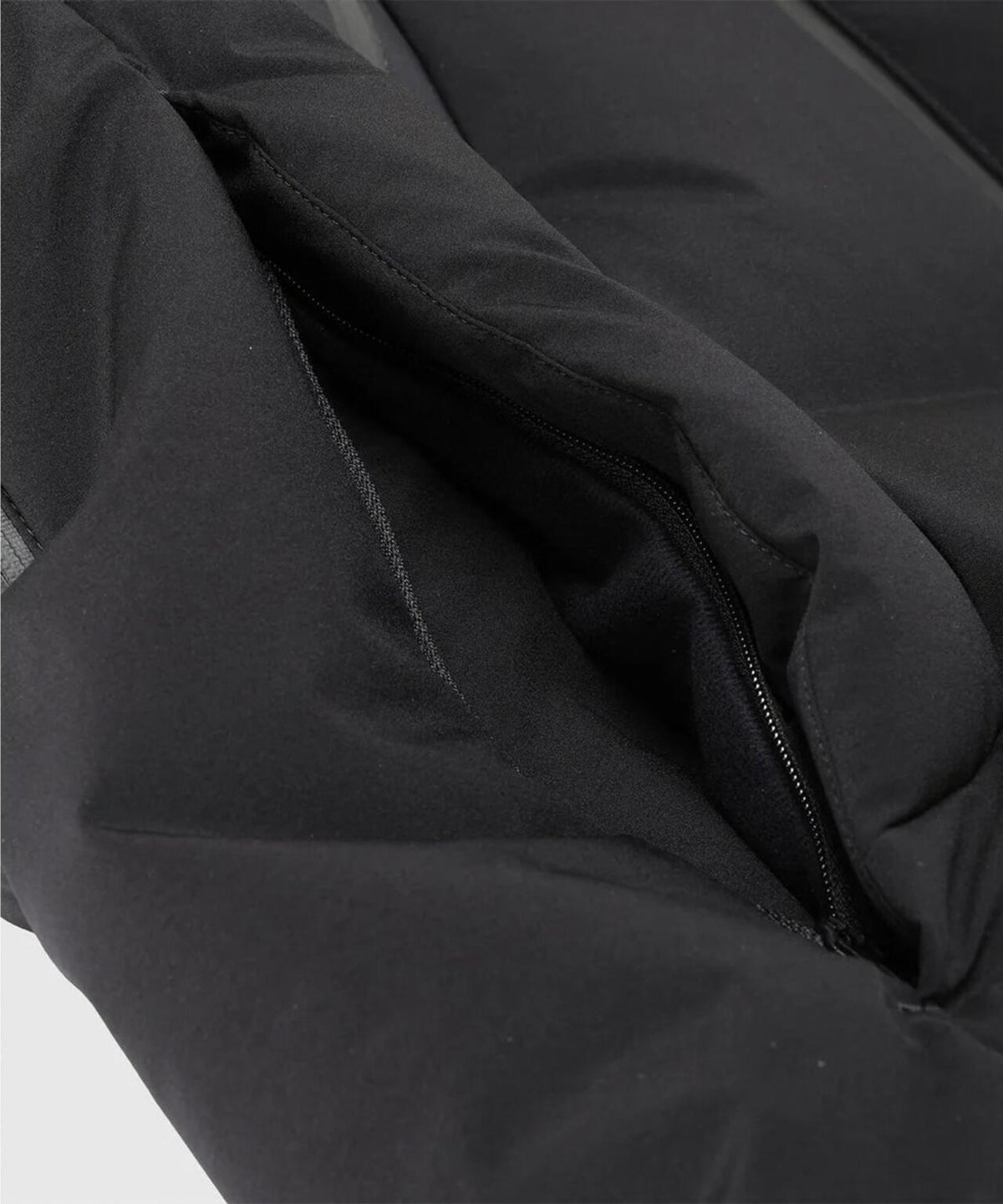 DESCENTE ALLTERRAIN/デサントオルテライン　MOUNTAINEER  水沢ダウン マウンテニア