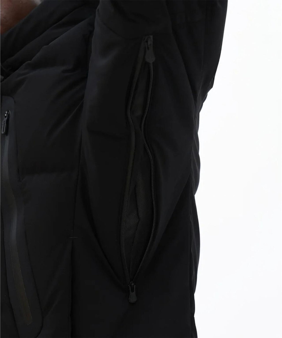 DESCENTE ALLTERRAIN/デサントオルテライン　MOUNTAINEER  水沢ダウン マウンテニア