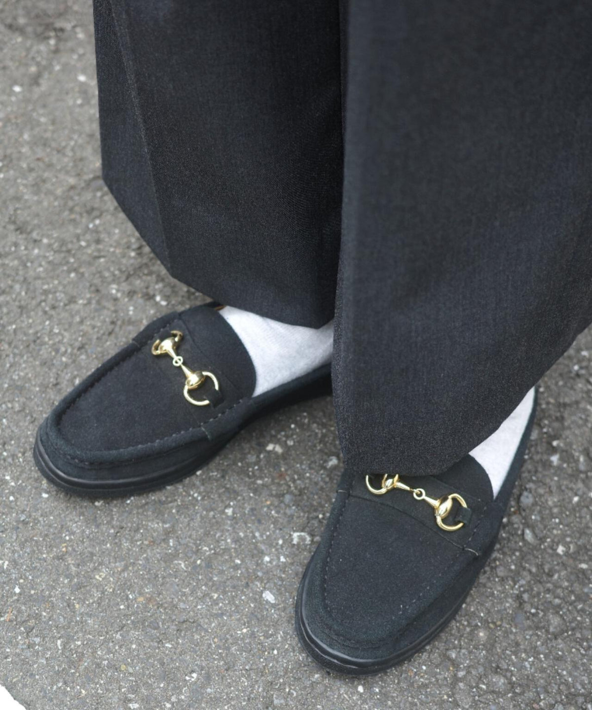 MANEBU/マネブ　BITCH SLIPPER SUEDE　ビットローファースリッパ　スエード　ユニセックス