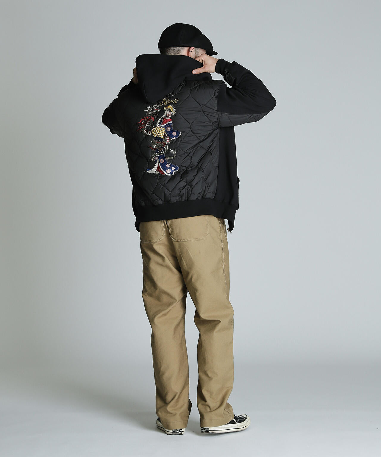 LADY WITH DRAGON QUILTED COMBI. ZIP HOOD/レディ ウィズ ドラゴン キルティング コンビ パーカー