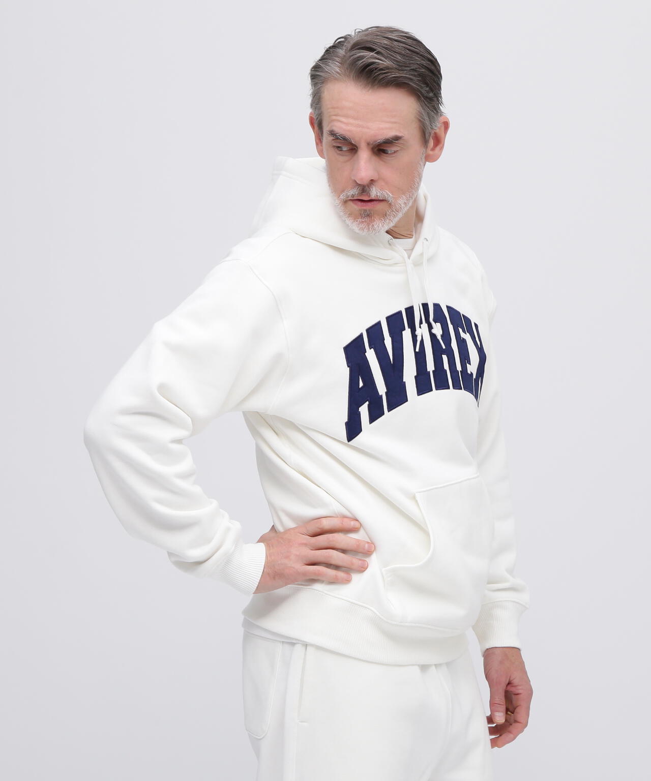 《DAILY/デイリー》PULLOVER SWEAT PARKA LOGO / プルオーバー スウェット パーカー ロゴ / AVIREX