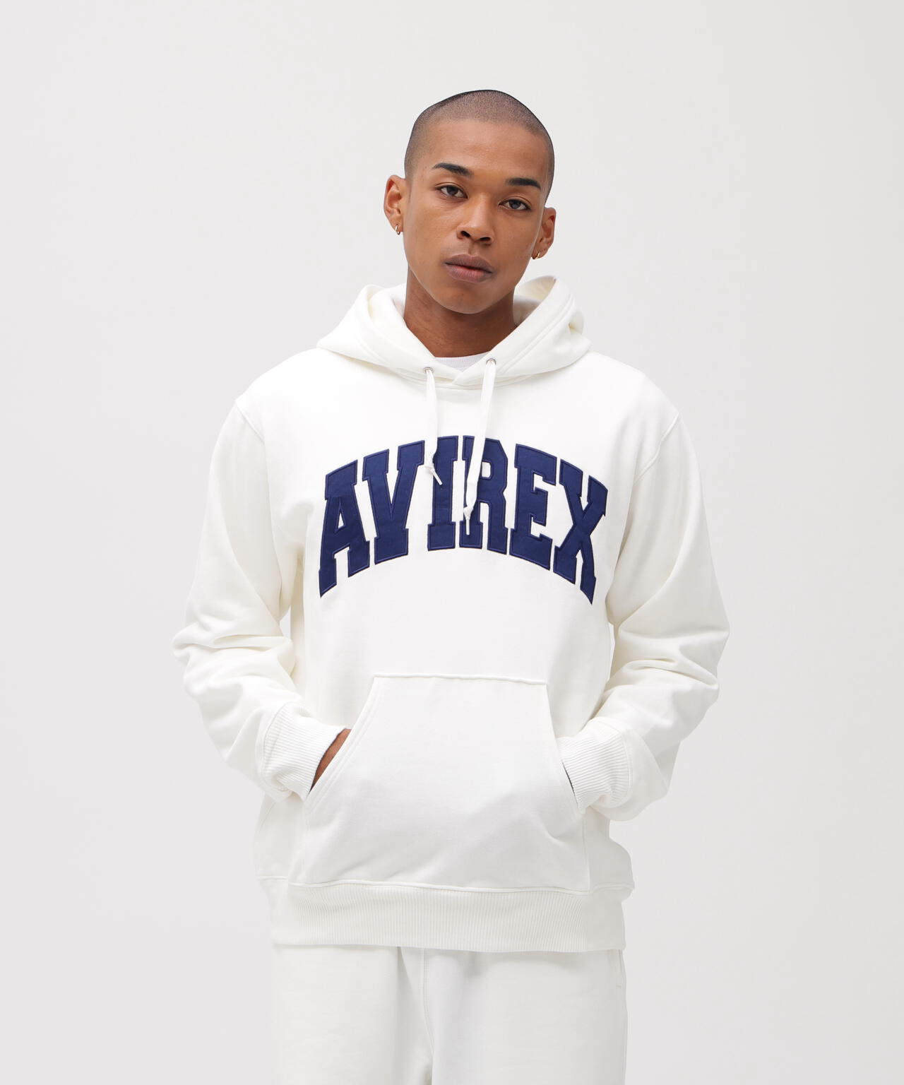 《DAILY/デイリー》PULLOVER SWEAT PARKA LOGO / プルオーバー スウェット パーカー ロゴ / AVIREX