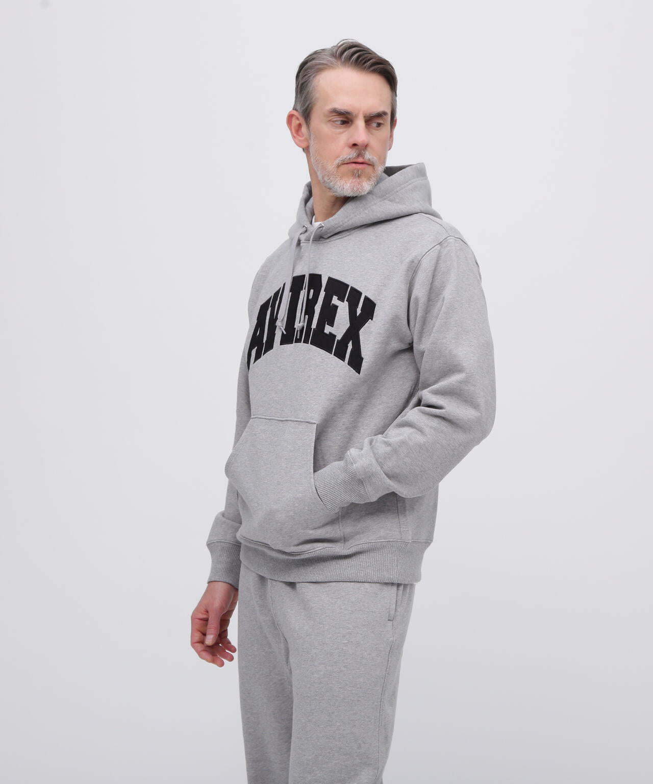 《DAILY/デイリー》PULLOVER SWEAT PARKA LOGO / プルオーバー スウェット パーカー ロゴ / AVIREX