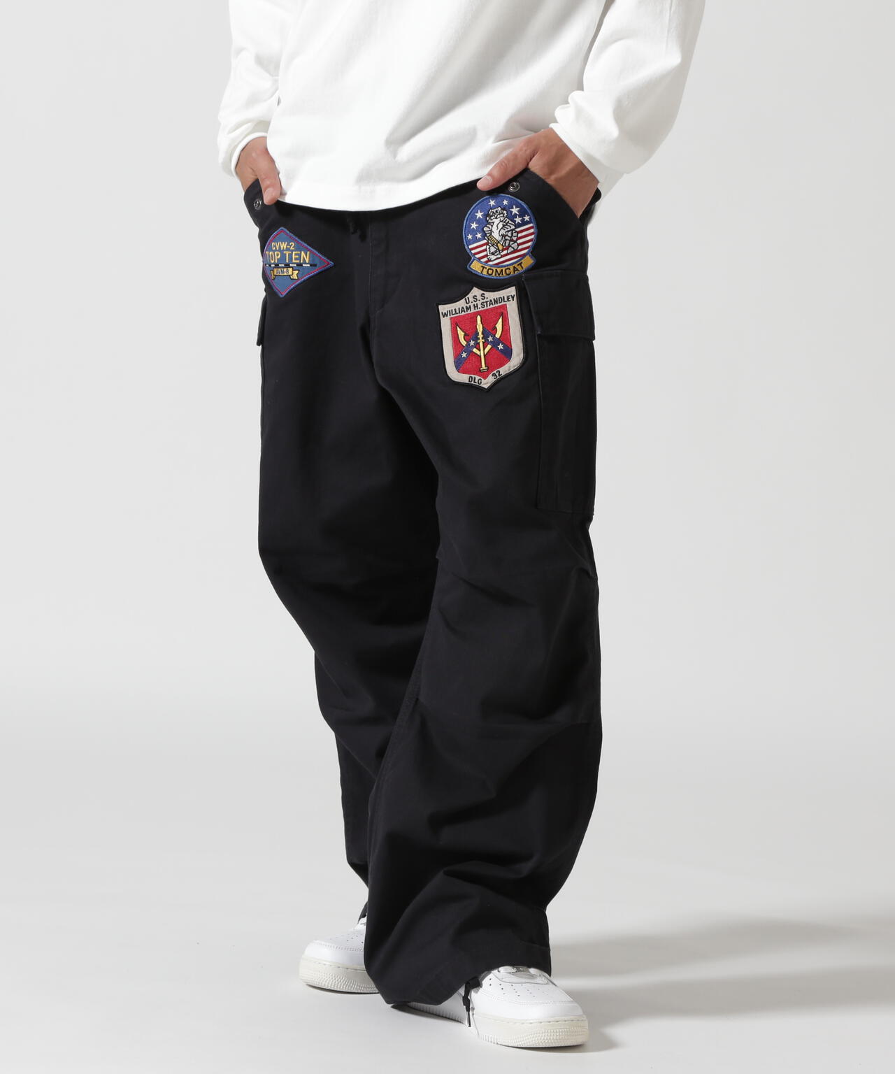 《直営店限定》TOP GUN WAPPEN CARGO PANTS / トップガン ワッペン カーゴパンツ / AVIREX