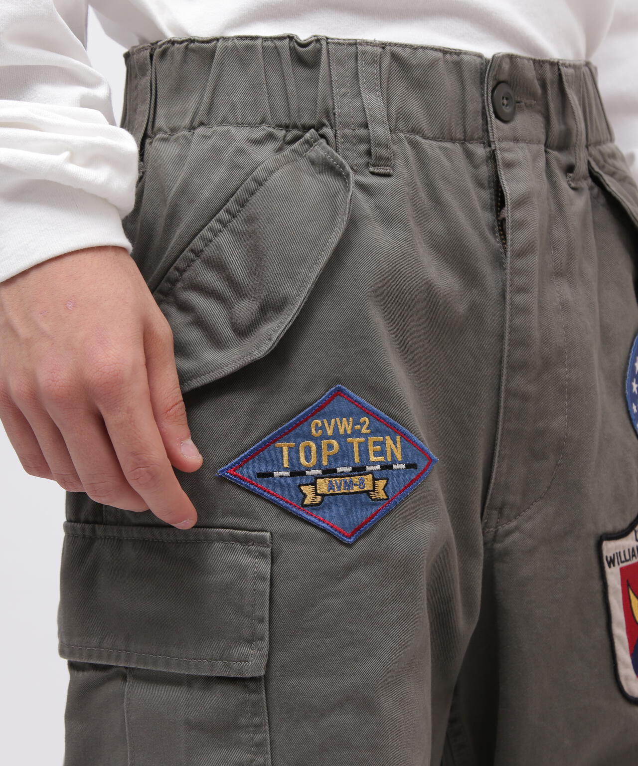 《直営店限定》TOP GUN WAPPEN CARGO PANTS / トップガン ワッペン カーゴパンツ / AVIREX