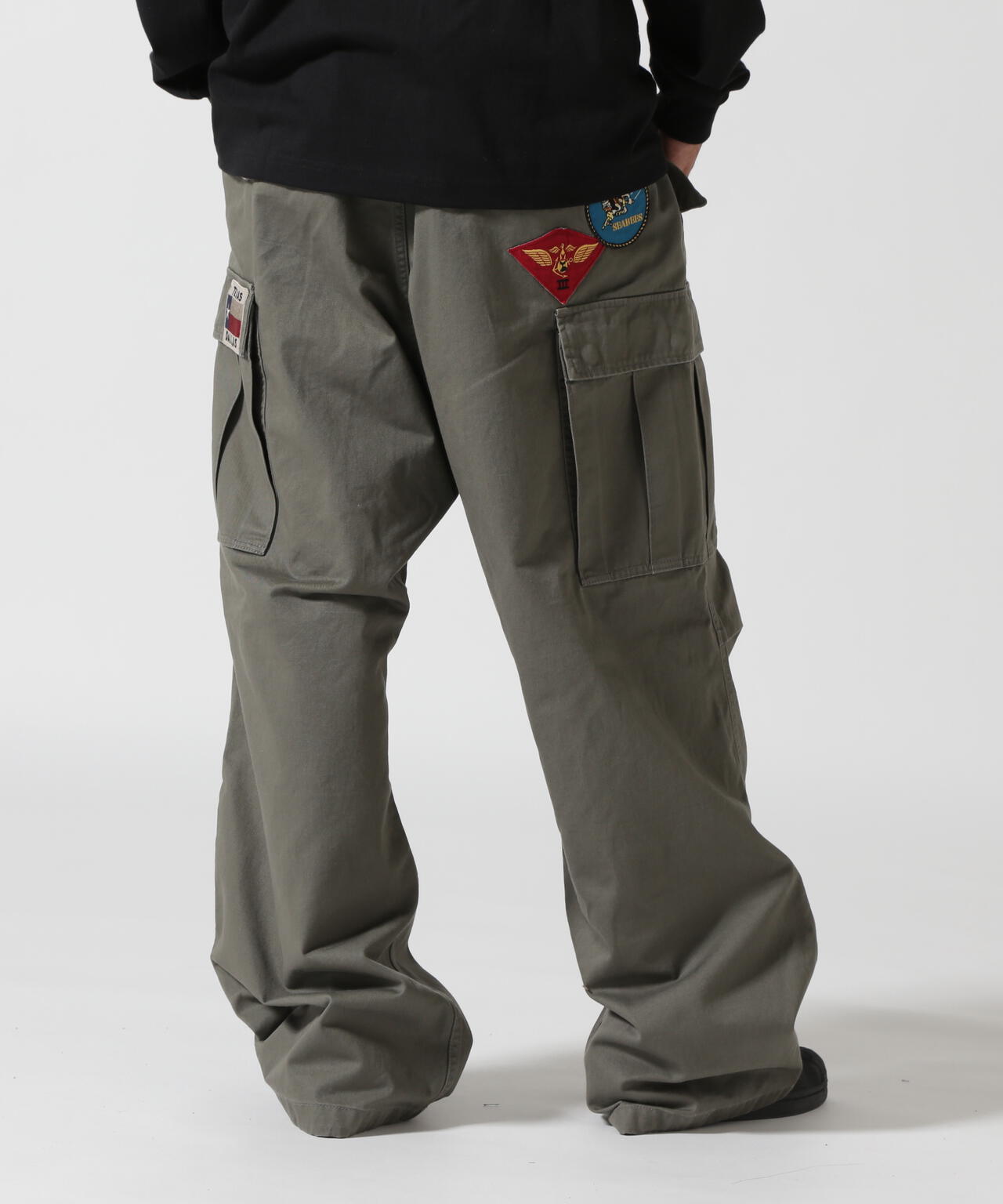 《直営店限定》TOP GUN WAPPEN CARGO PANTS / トップガン ワッペン カーゴパンツ / AVIREX