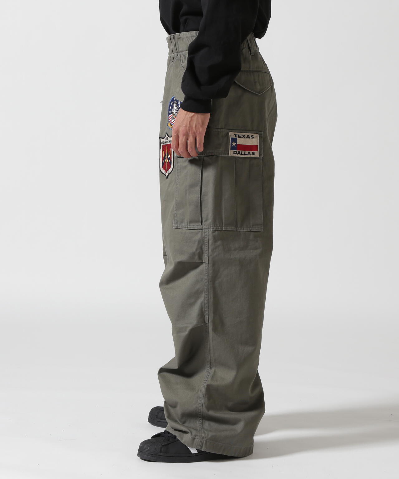 《直営店限定》TOP GUN WAPPEN CARGO PANTS / トップガン ワッペン カーゴパンツ / AVIREX