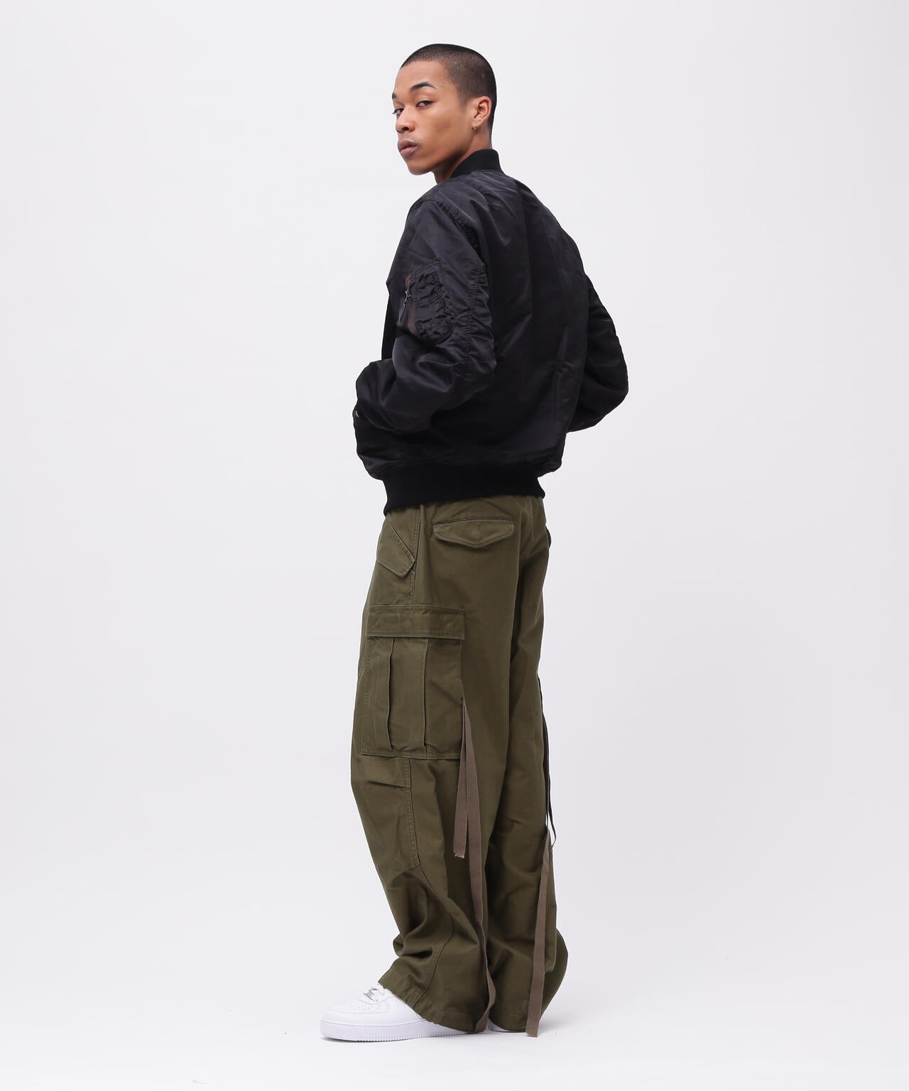 《VINTAGE LINE》L-2 BLACK / L-2 ブラック / AVIREX / アヴィレックス