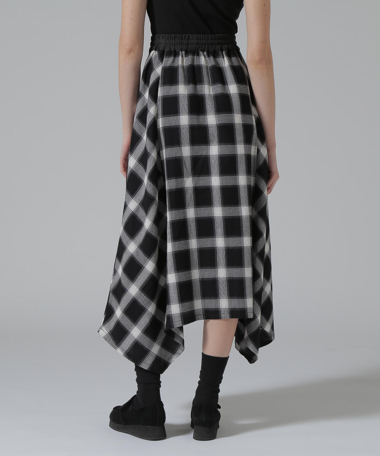 WAFFLE OMBRE CHECK IRREGULAR SKIRT/ワッフルオンブレチェック イレギュラースカート