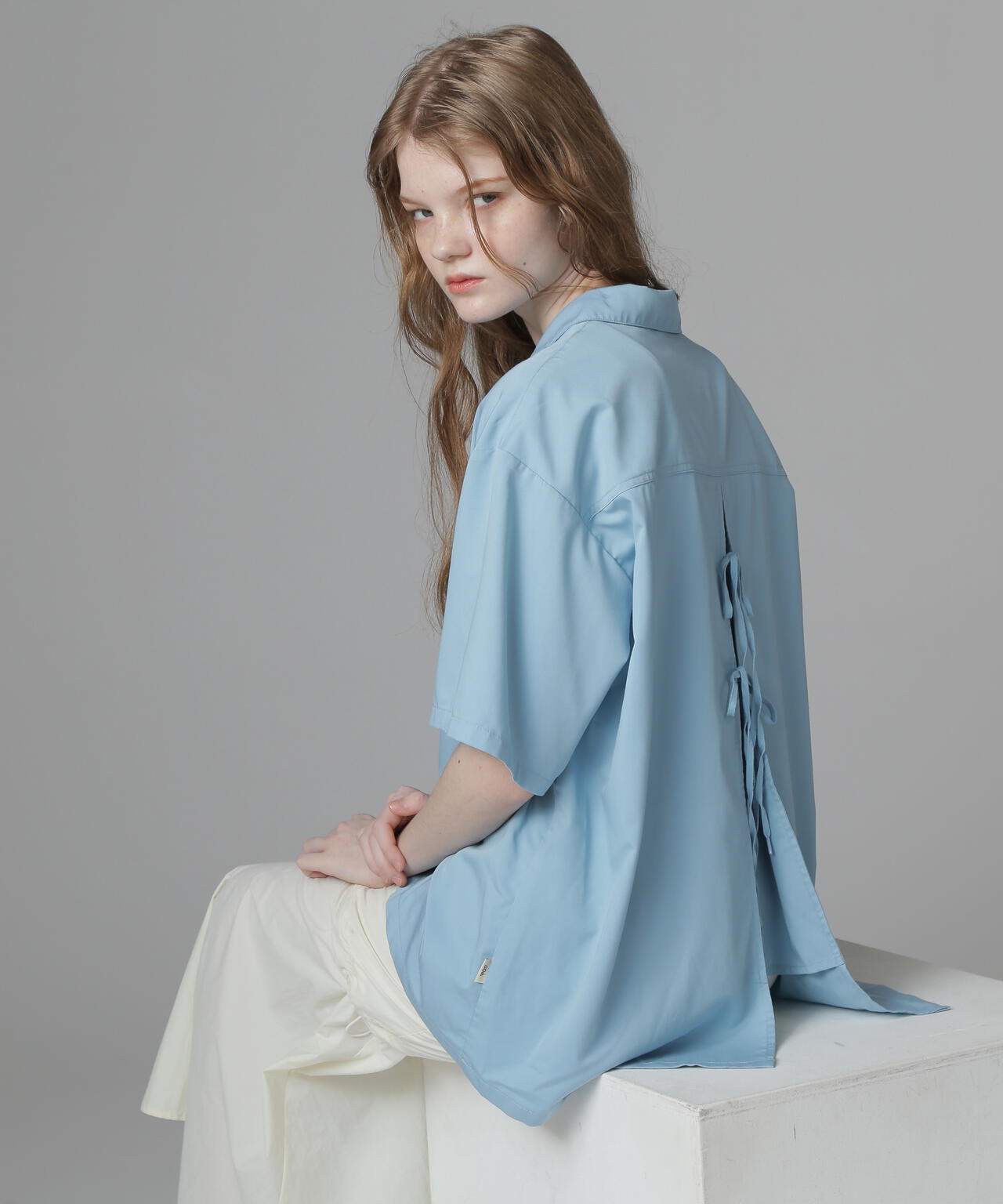 《直営店限定》WOMEN'S BACK RIBBON TENCEL SHIRTS/バックリボン テンセルシャツ
