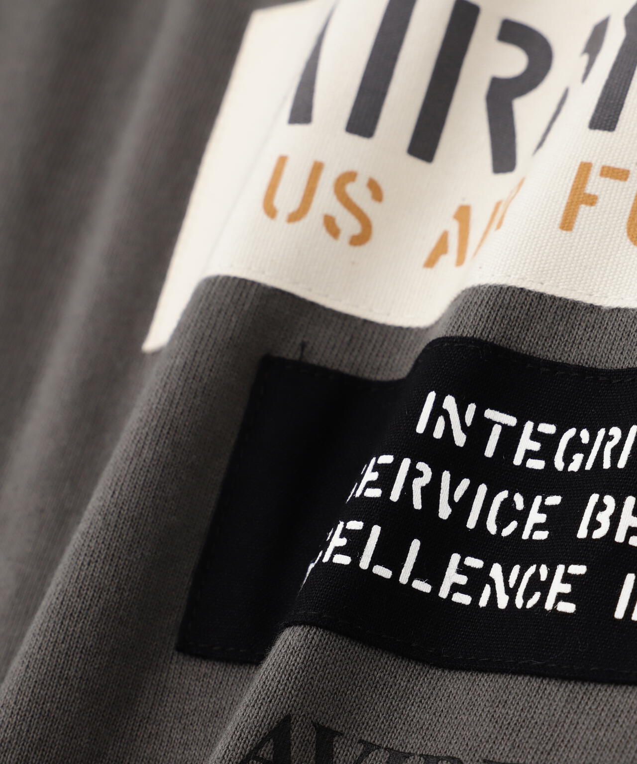 《KIDS / キッズ》CADET PATCH T-SHIRT / カデット パッチ 半袖Tシャツ / AVIREX / アヴィレックス