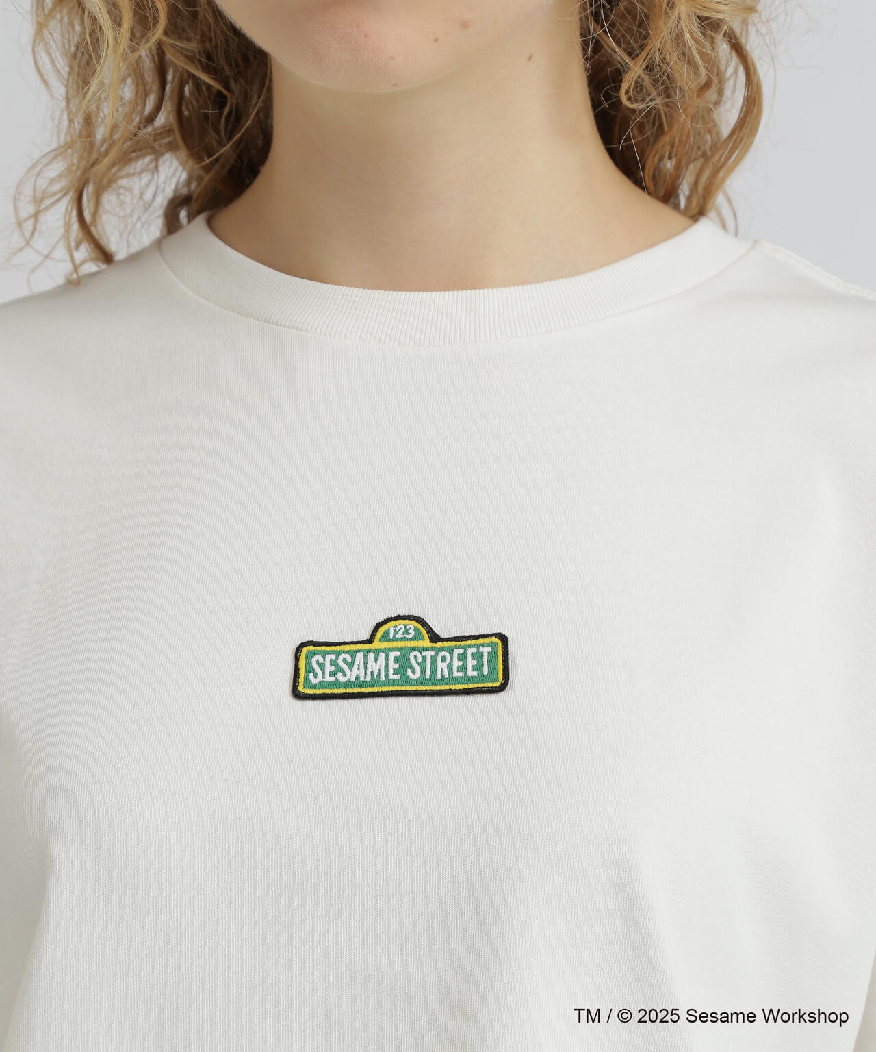 《SESAME STREET meets AVIREX》TOGETHERNESS T-SHIRT
