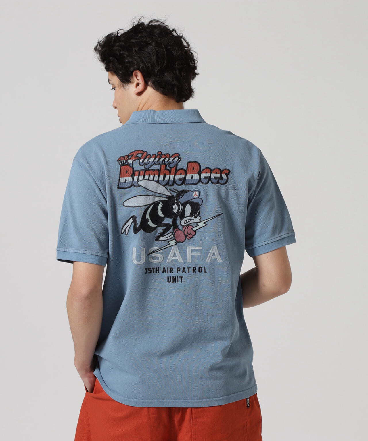 《直営店限定》FADE WASH EMB POLO "BUMBLE BEE" / フェイドウォッシュ 刺繍ポロ / AVIREX