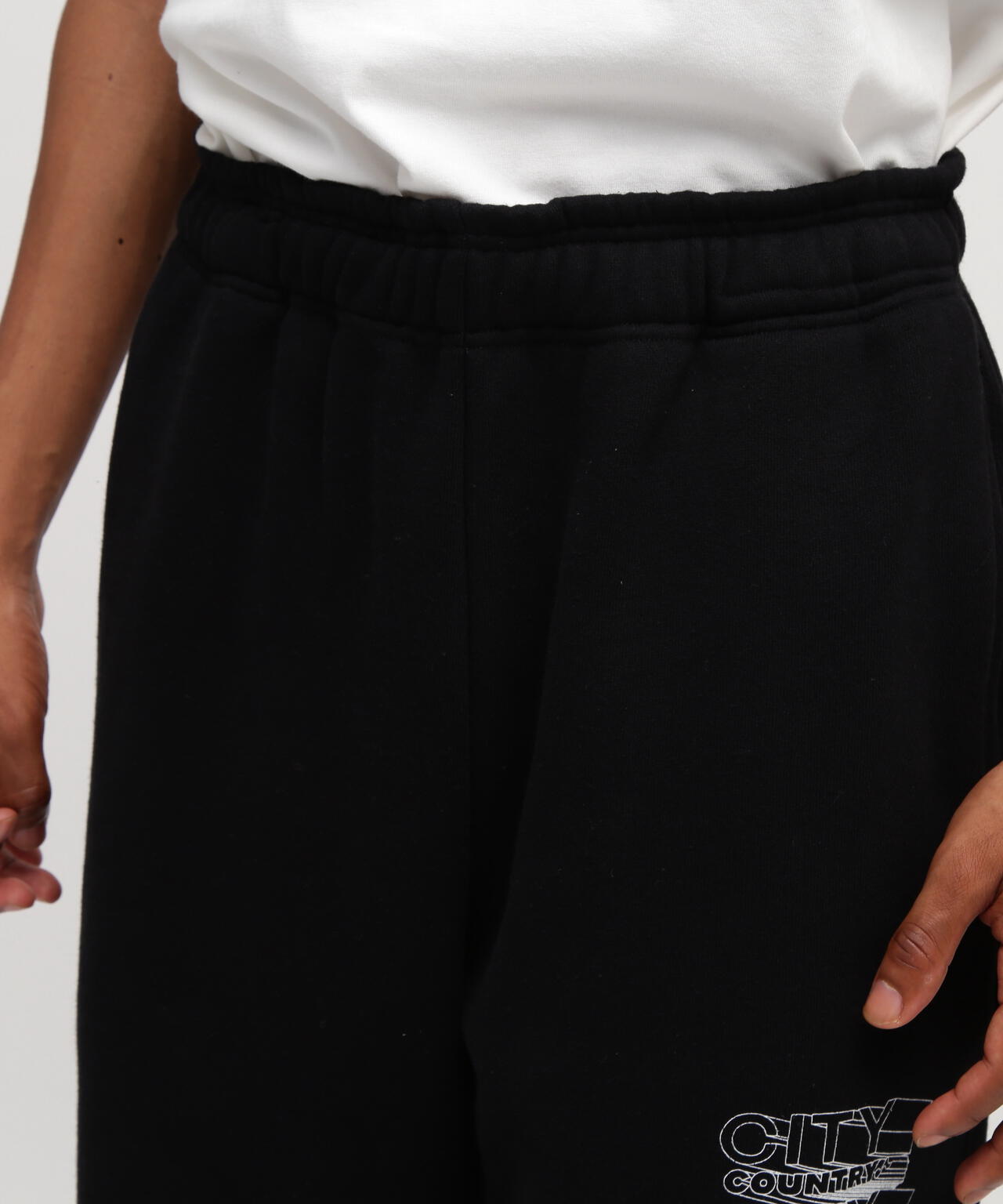 《AVIREX × CITY COUNTRY CITY》SIGNATURE SWEAT PANTS