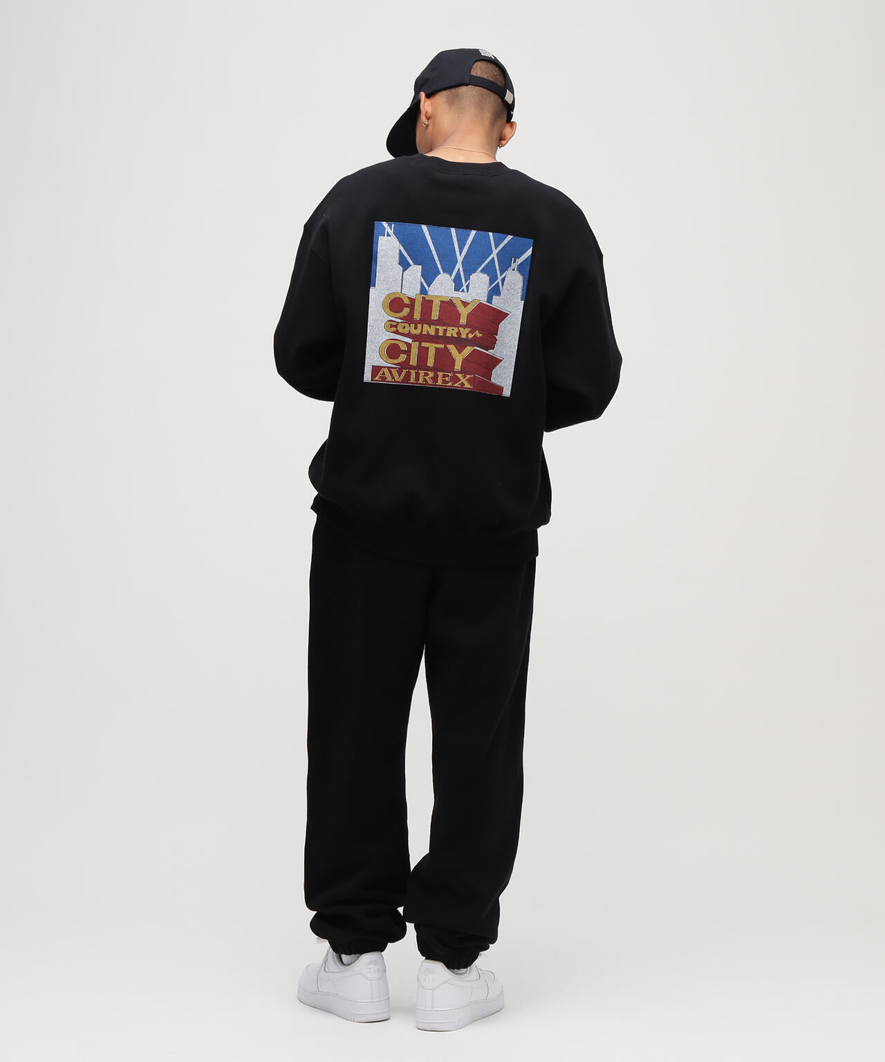 《AVIREX × CITY COUNTRY CITY》SIGNATURE CREW SWEAT