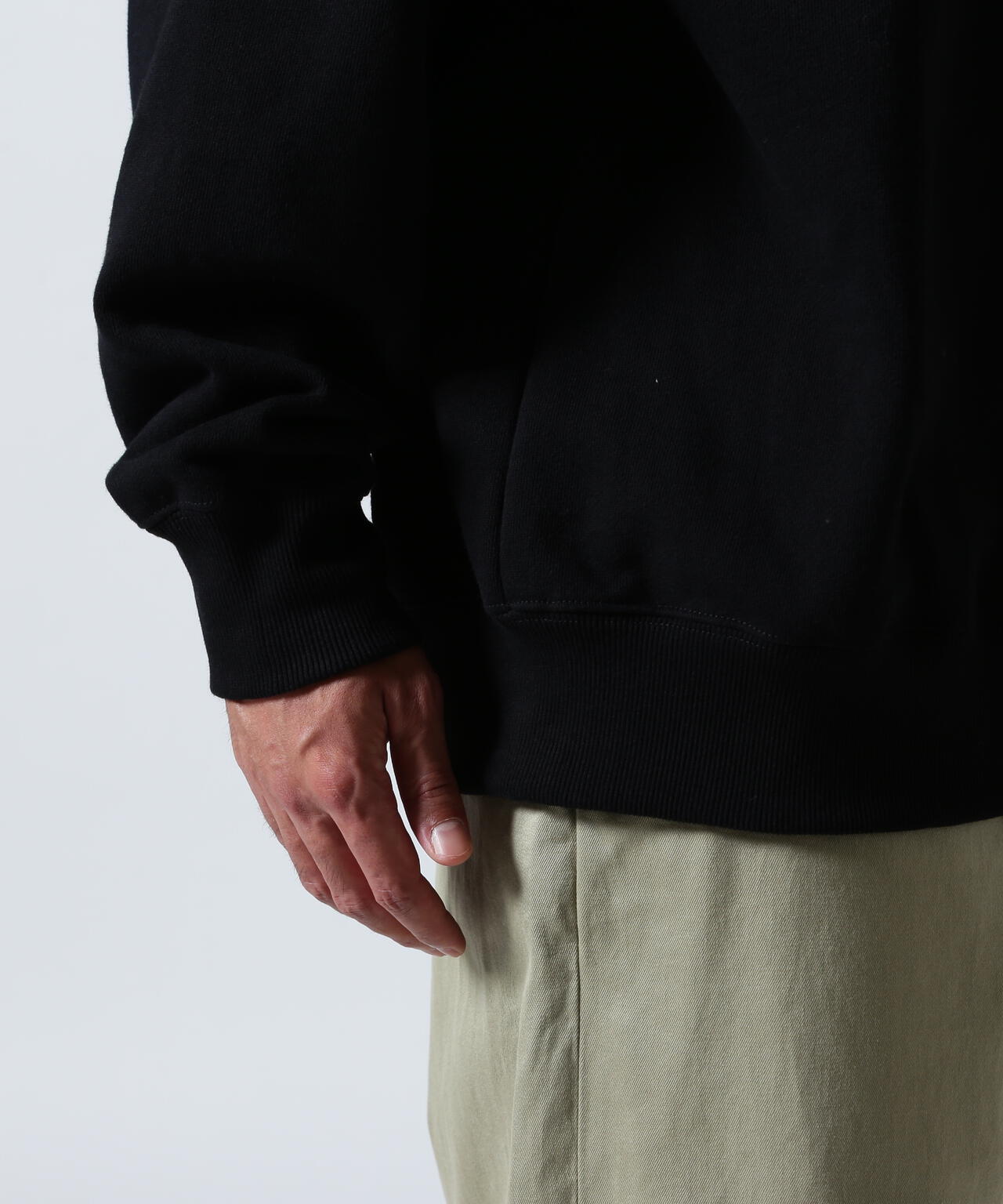 《AVIREX × CITY COUNTRY CITY》SIGNATURE CREW SWEAT