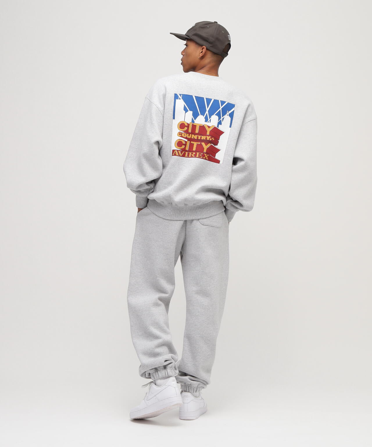 《AVIREX × CITY COUNTRY CITY》SIGNATURE CREW SWEAT