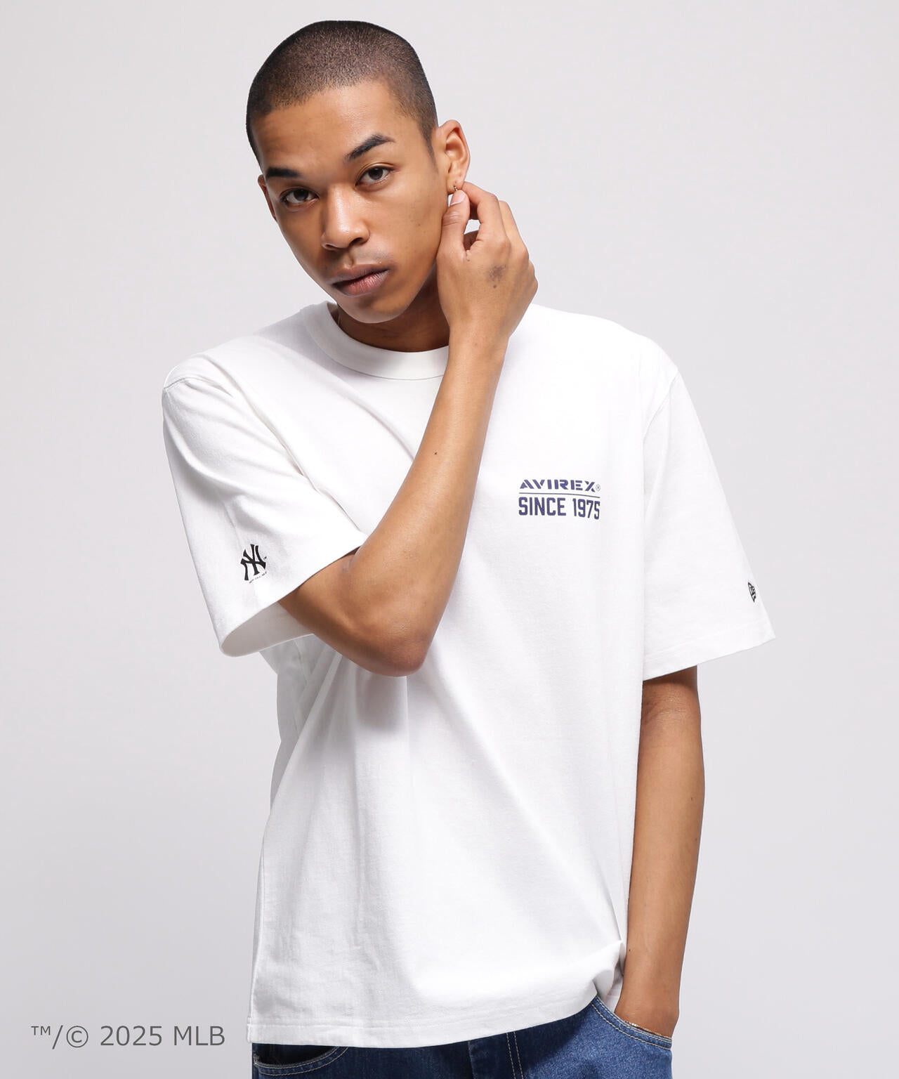 AVIREX ×  NEW YORK YANKEES T-SHIRT