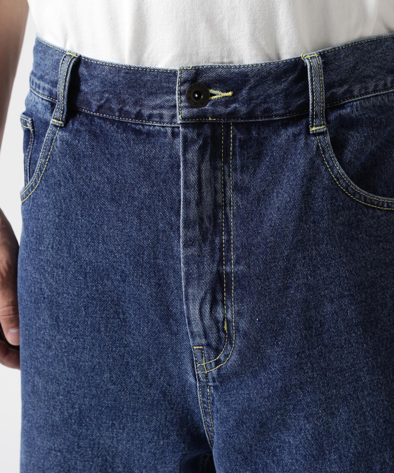 《直営店限定》VARSITY PAINTER SHORTS