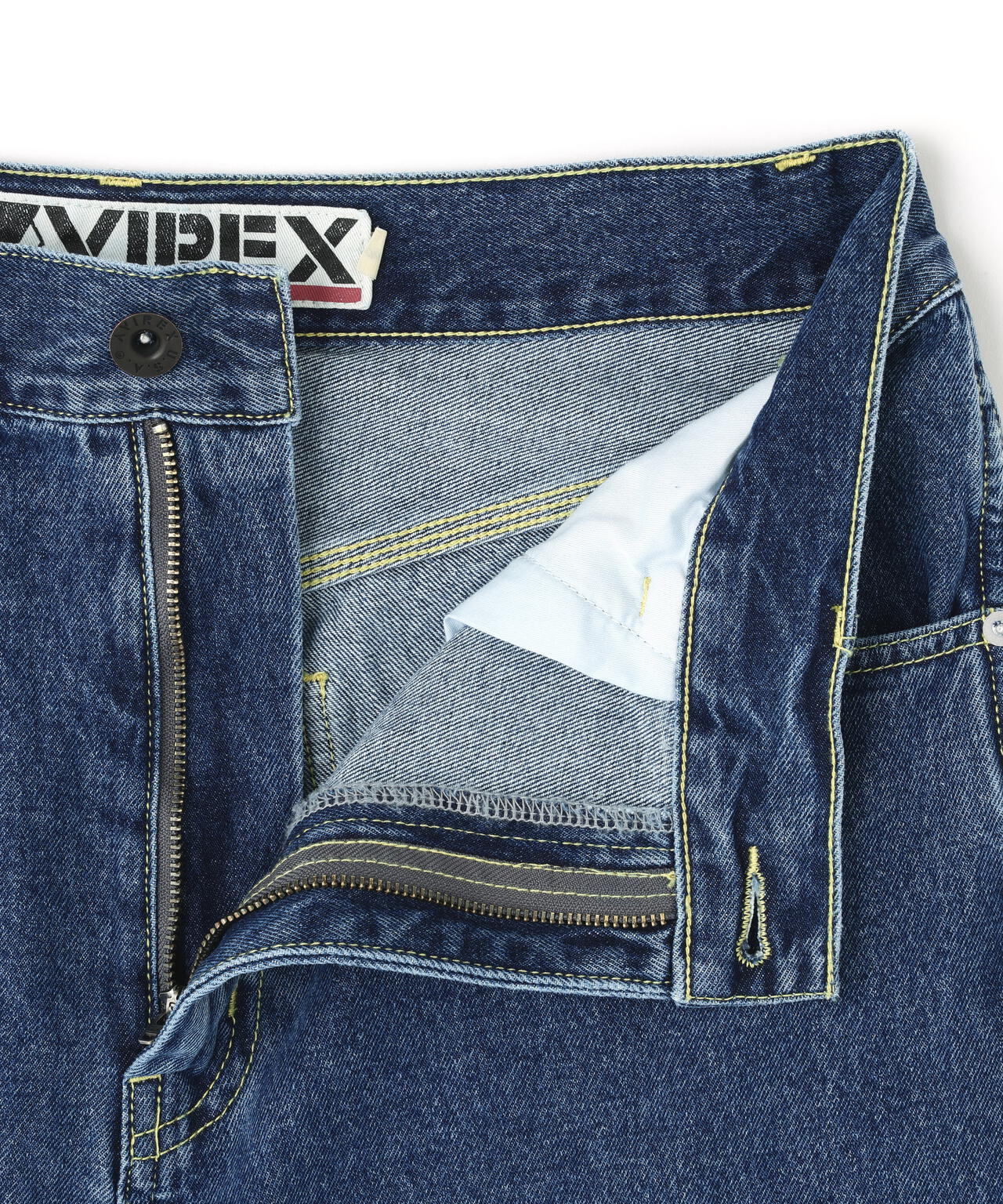 《直営店限定》VARSITY PAINTER SHORTS
