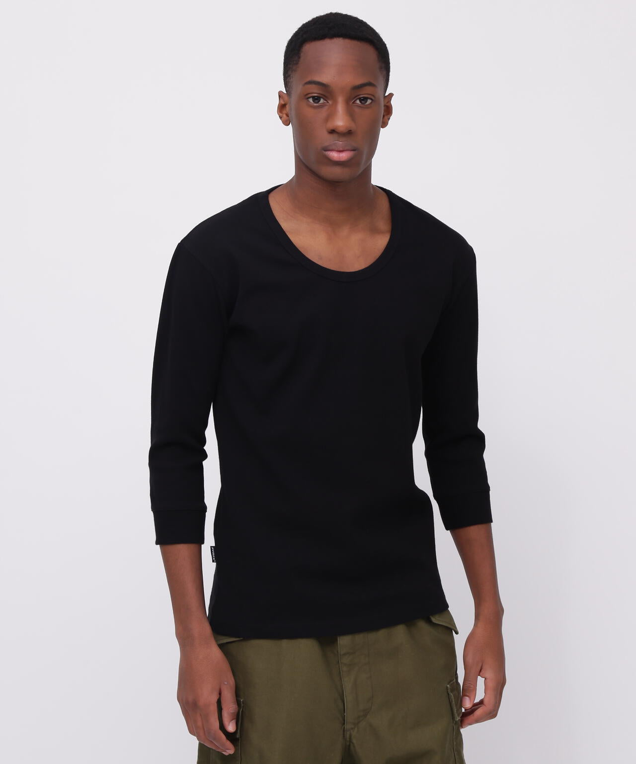 《DAILY/デイリー》2/3 SLEEVE U-NECK T-SHIRT/2/3 スリーブ Uネック Tシャツ