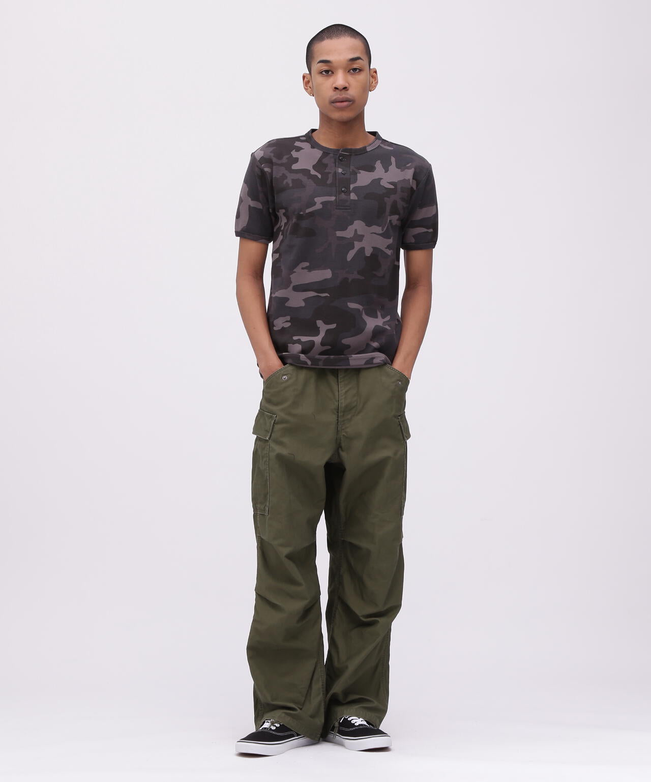 《DAILY/デイリー》RIB S/S HENLEY NECK T-SHIRT ”CAMOUFLAGE”