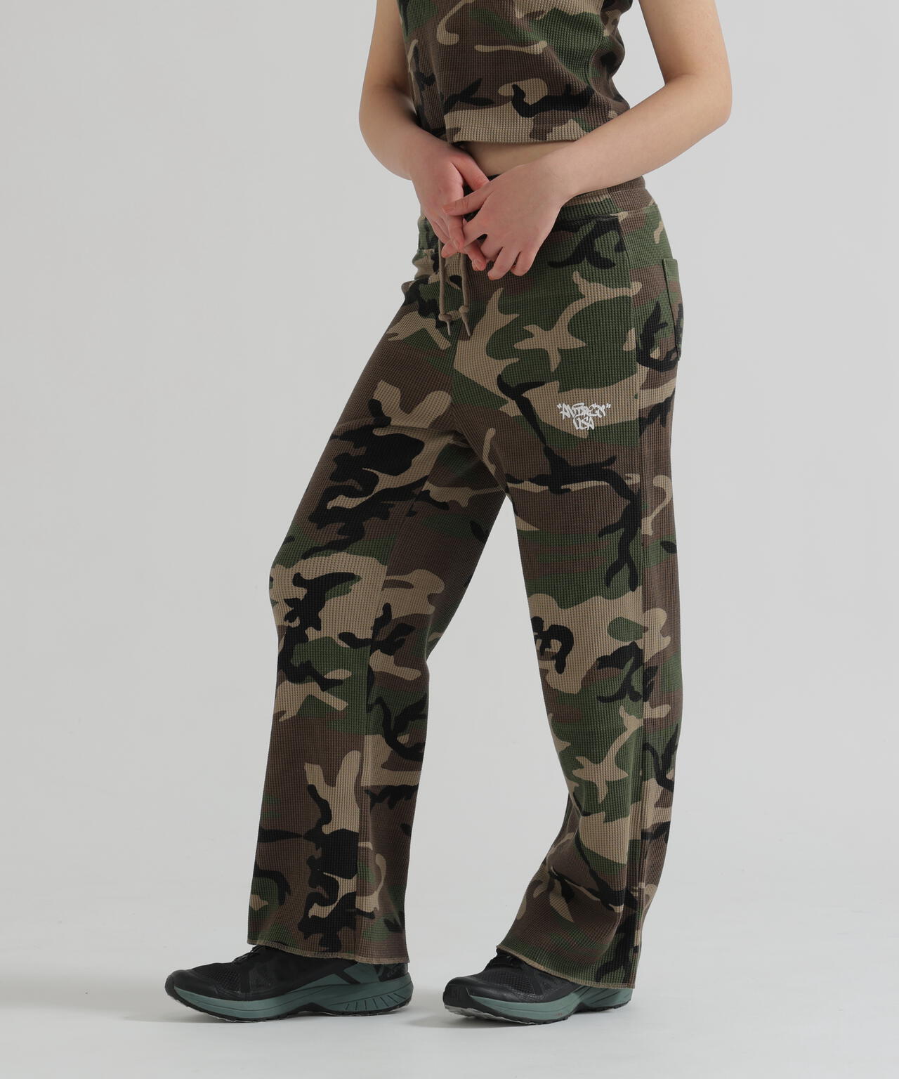 《直営店限定》CAMO WAFFLE PANTS