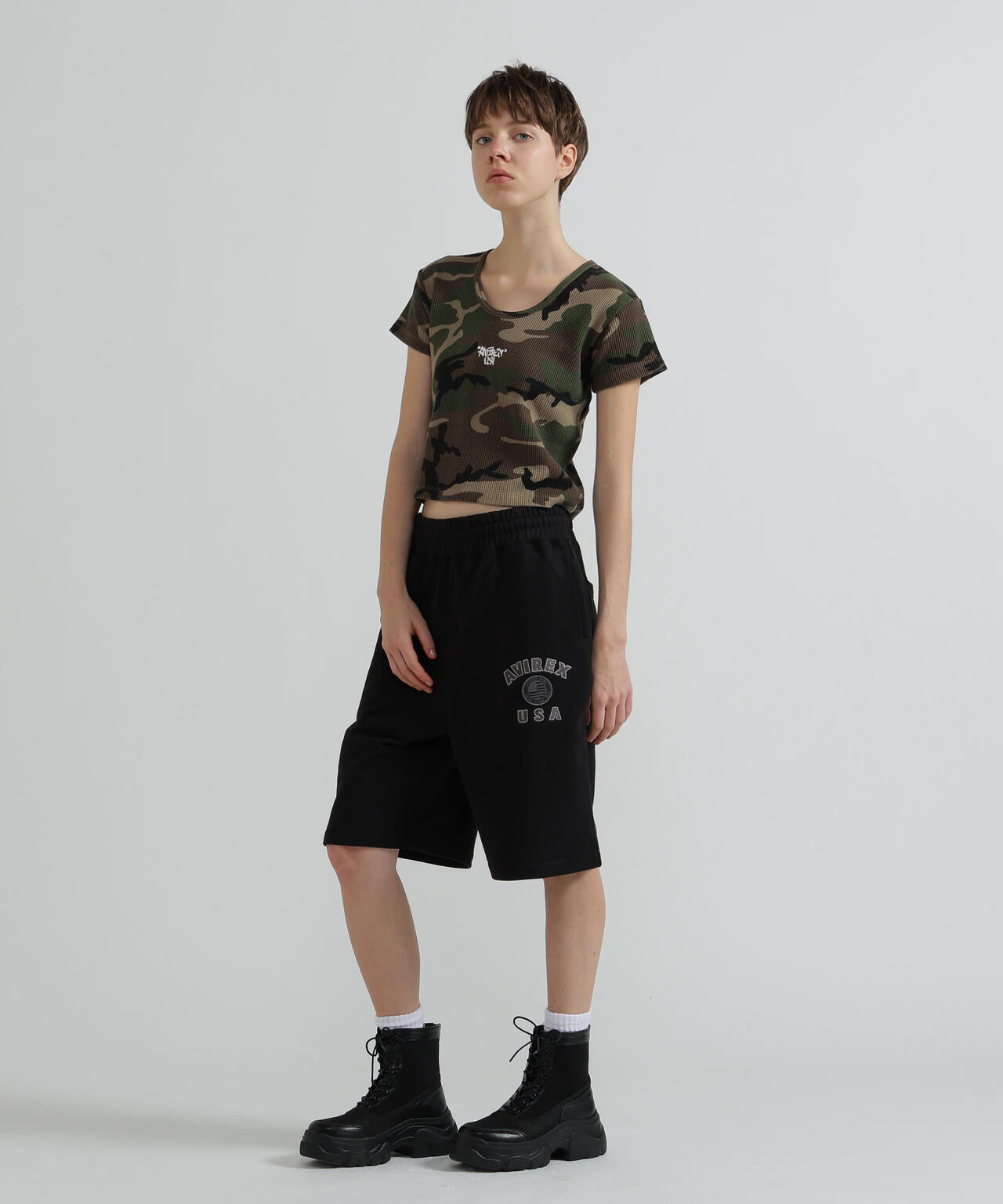 《WOMAN/直営店限定》VARSITY FLAG HARF PANTS