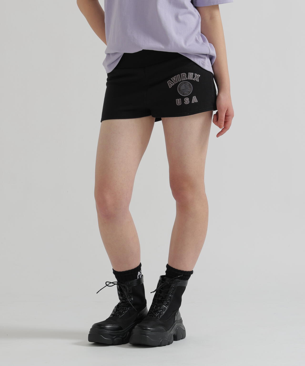 《WOMAN/直営店限定》VARSITY FLAG SHORT PANTS