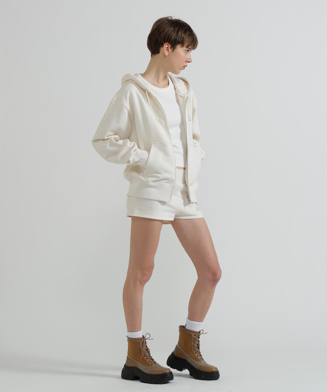 《WOMAN/直営店限定》VARSITY FLAG SHORT PANTS