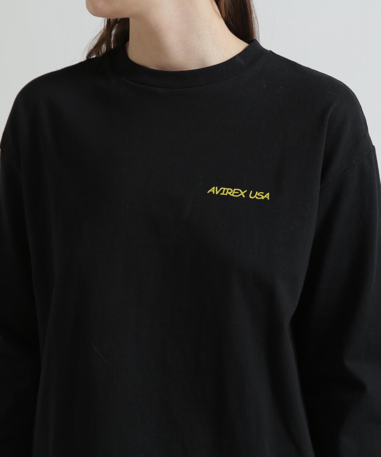 《WOMAN》RANDOM LOGO TOMCAT T-SHIRT