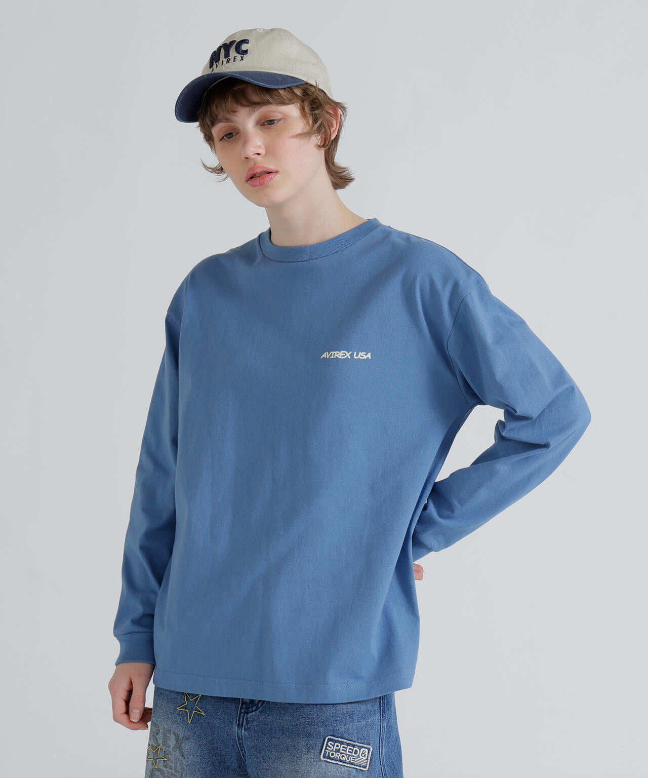 《WOMAN》RANDOM LOGO TOMCAT T-SHIRT