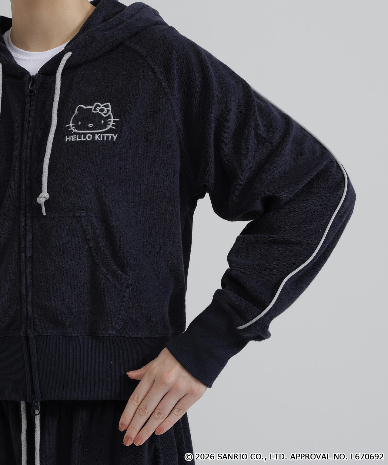 《AVIREX×HELLO KITTY》PILE PARKA