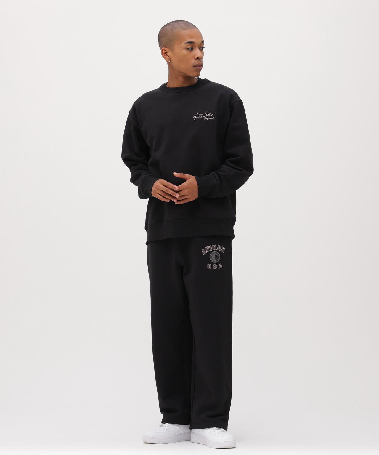 《直営店限定》VARSITY FLAG CREW NECK SWEAT